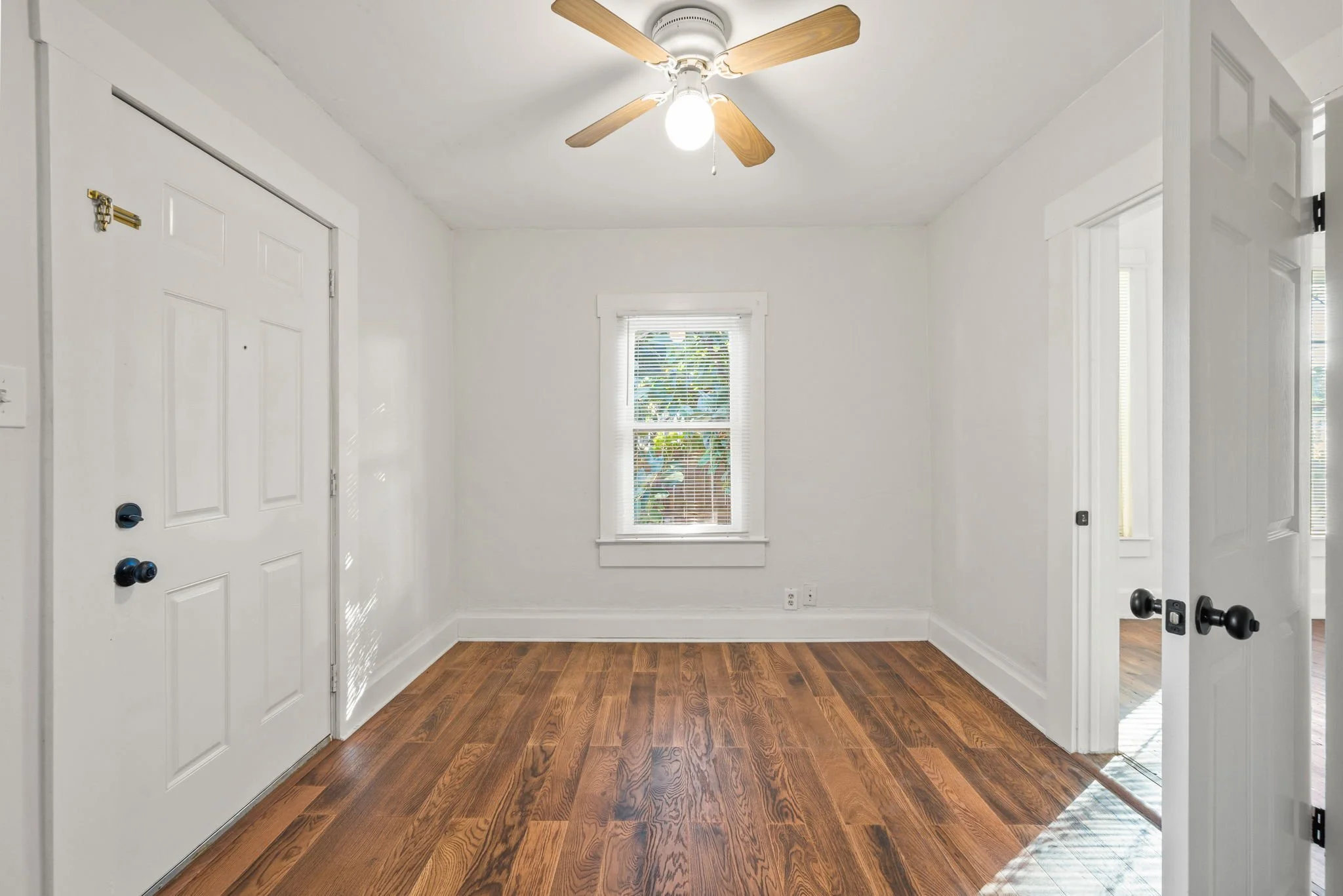 501 E Floribraska Avenue-The Grimsdale Group-Tampa Heights-Tampa Urban Core-Ybor City-south unit back room 2.jpeg