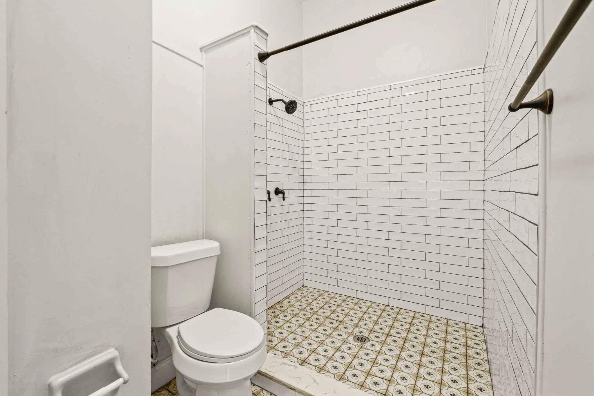 501 E Floribraska Avenue-The Grimsdale Group-Tampa Heights-Tampa Urban Core-Ybor City-south unit bathroom 1.jpeg