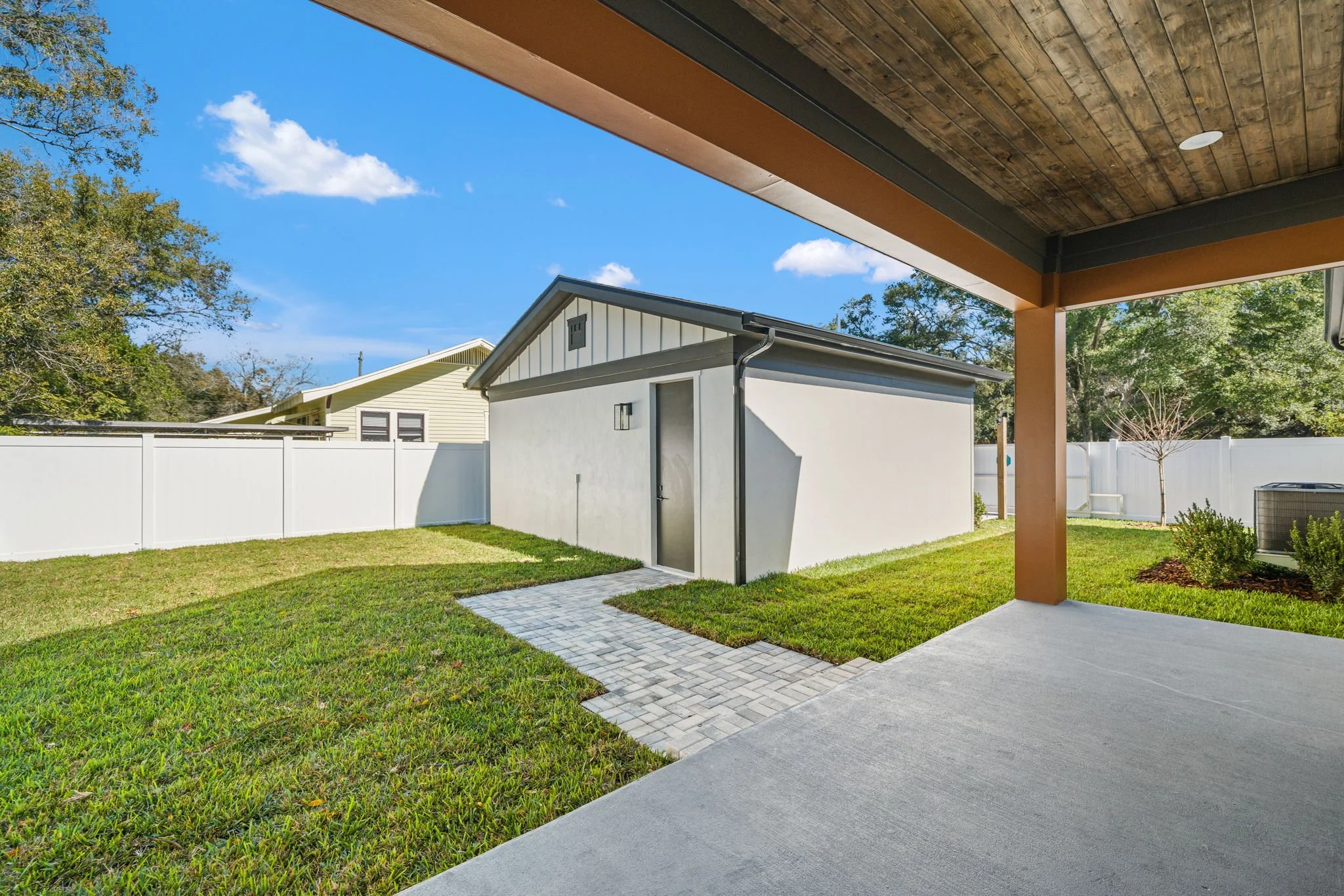 1024 E 22nd Avenue-The Grimsdale Group-V.M. Ybor-Ybor City-HRC Homes of Tampa Bay-garage 1.jpg