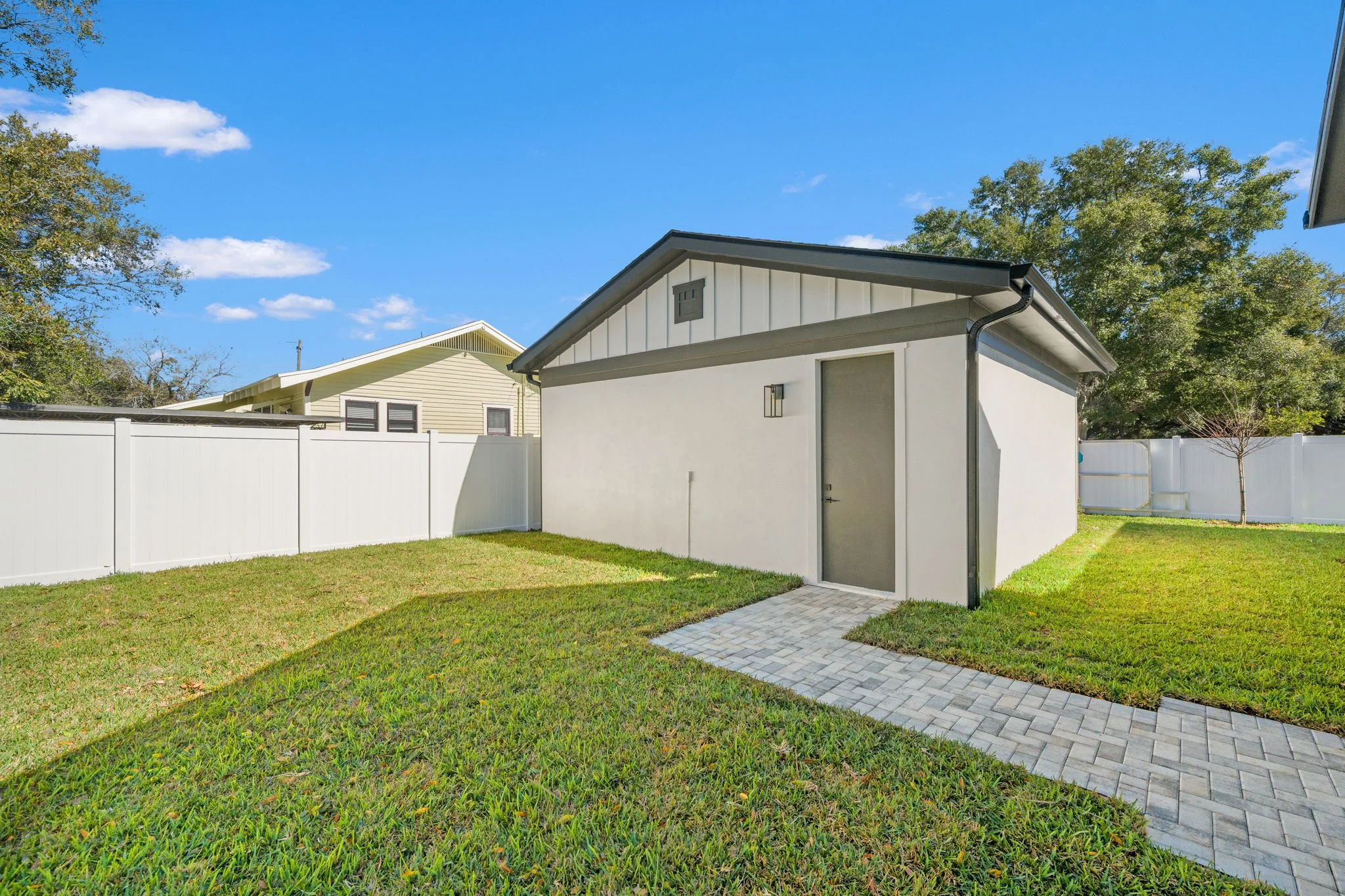 1024 E 22nd Avenue-The Grimsdale Group-V.M. Ybor-Ybor City-HRC Homes of Tampa Bay-garage 4.jpg