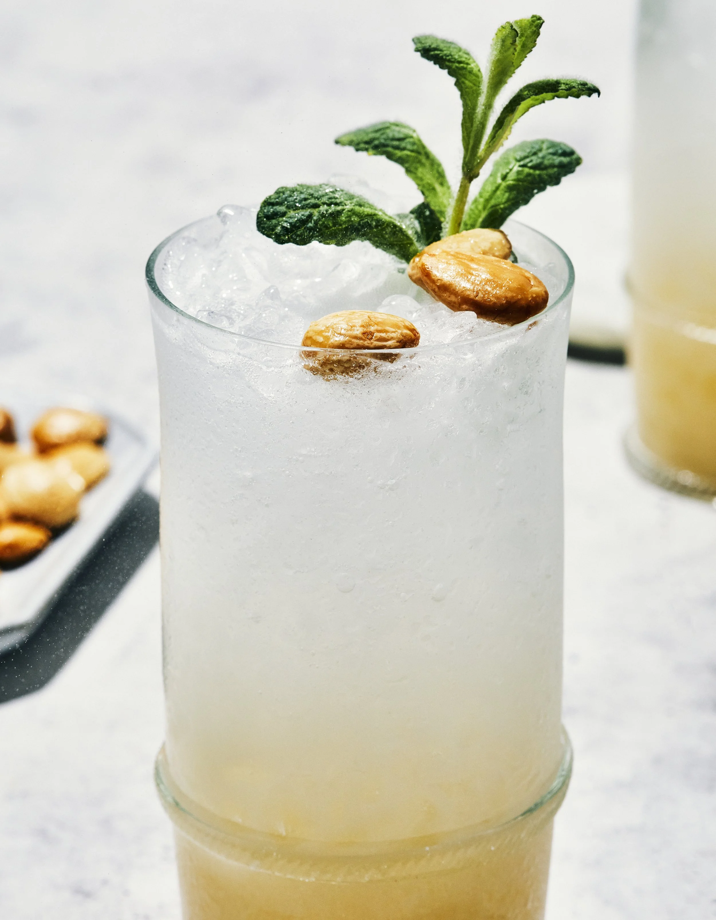 04__SPARKLING ALMOND__0238.jpg