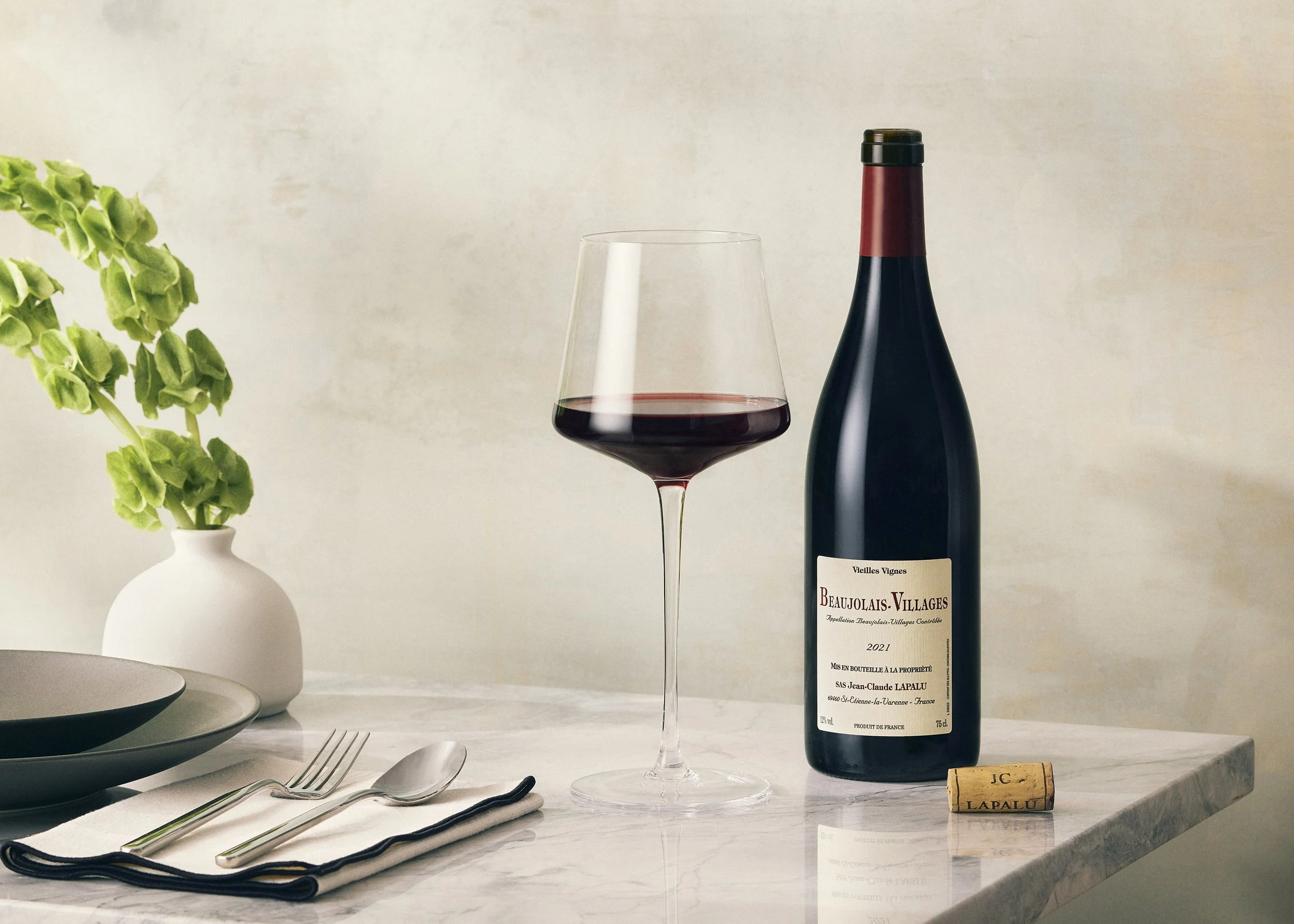 PC23_Beaujolais_BA2_985014_05.01.23_SHOT01_380_SELECT_v1.jpg