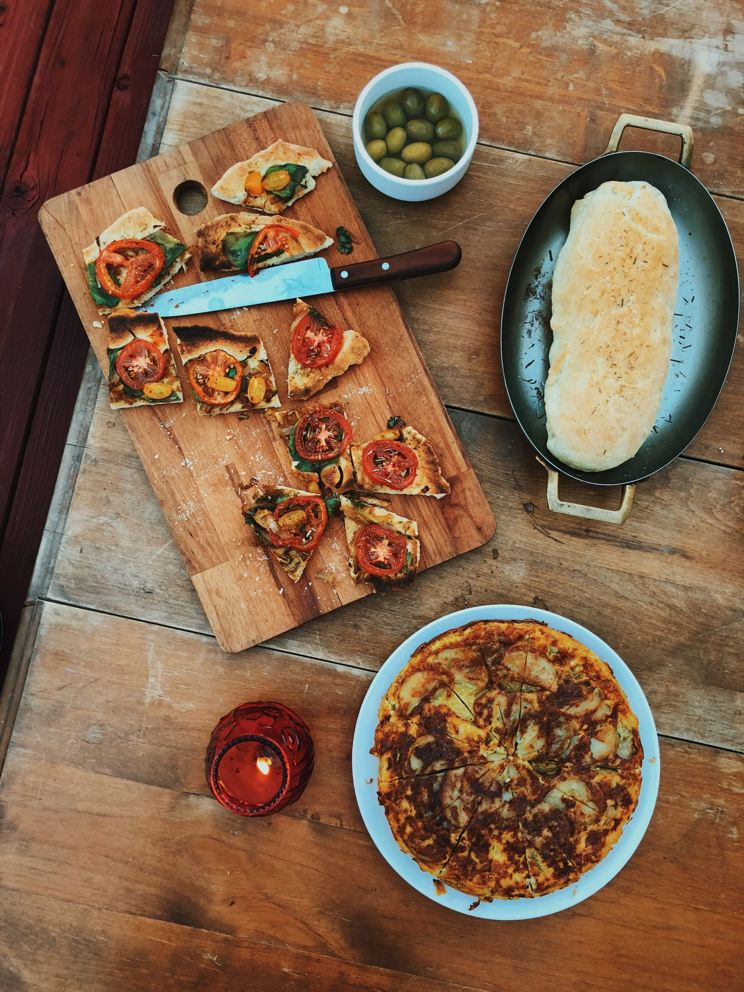 Tapas, Vino y una Tortilla