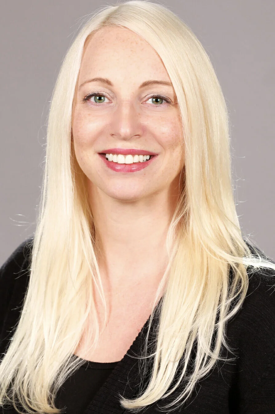 S.Collins.Headshot.jpg