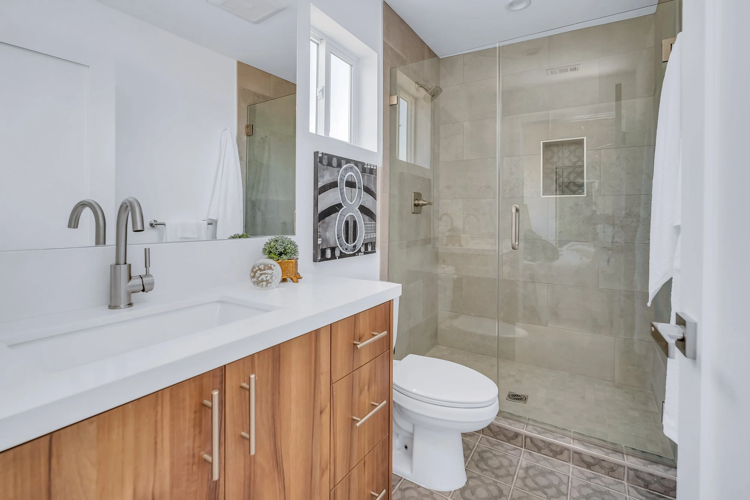 5637 Klump Ave Full Resolution-25.jpg