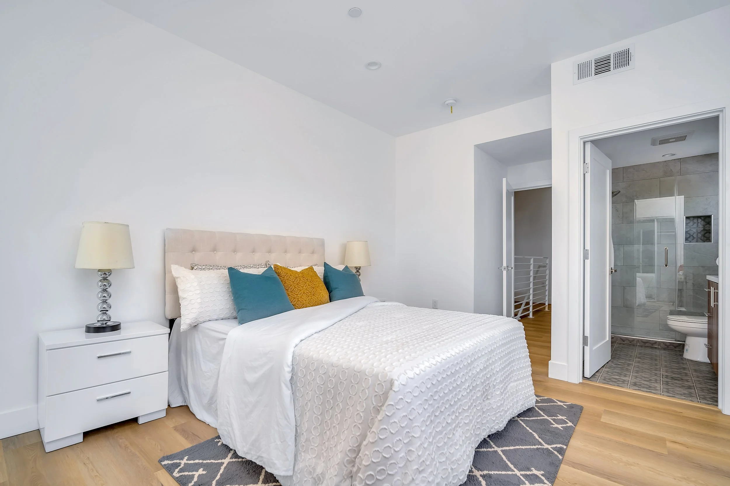 5637 Klump Ave Full Resolution-27.jpg