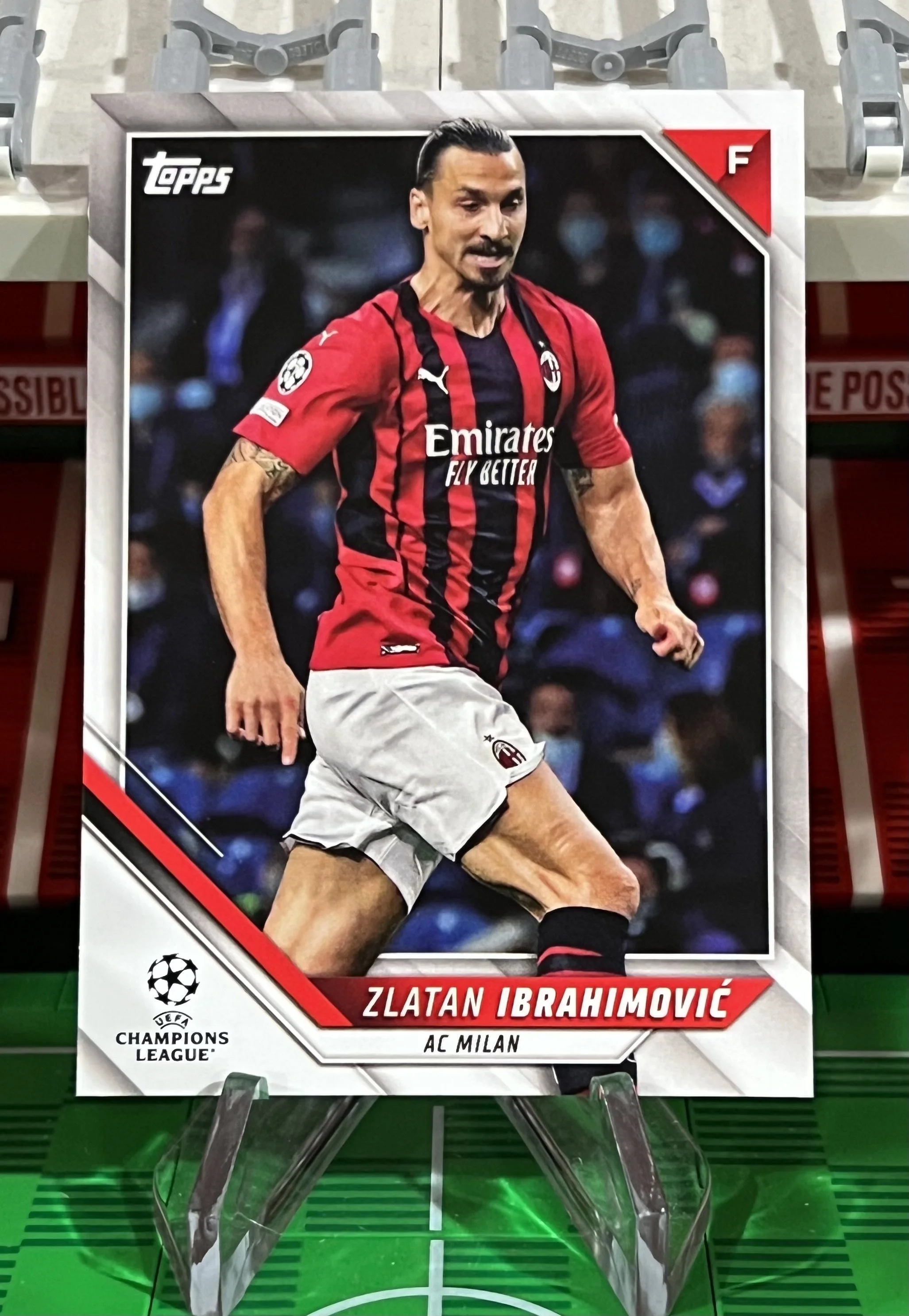zlatan ibrahimovic 2022 topps uefa champions league card