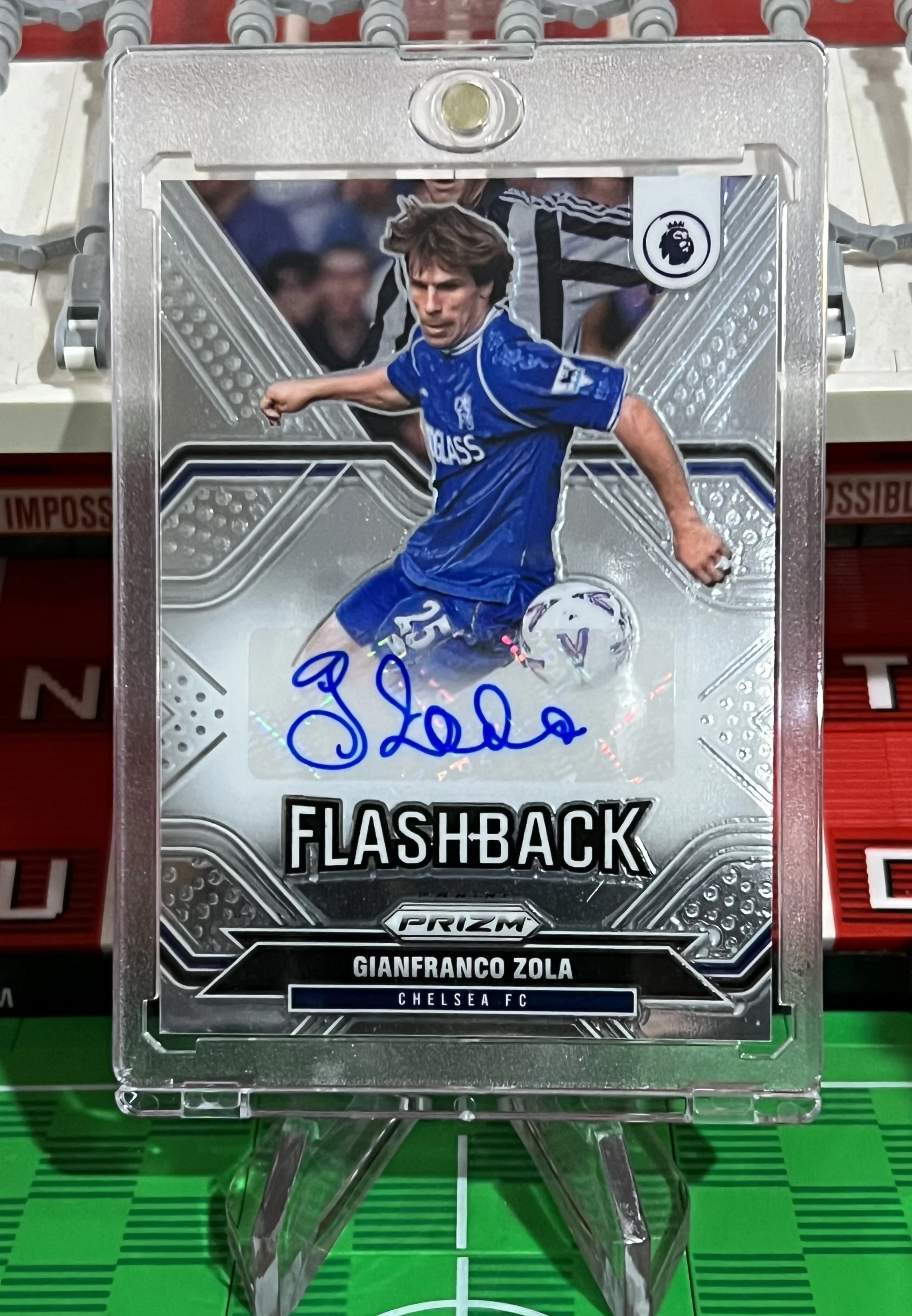 gianfranco zola autographed card