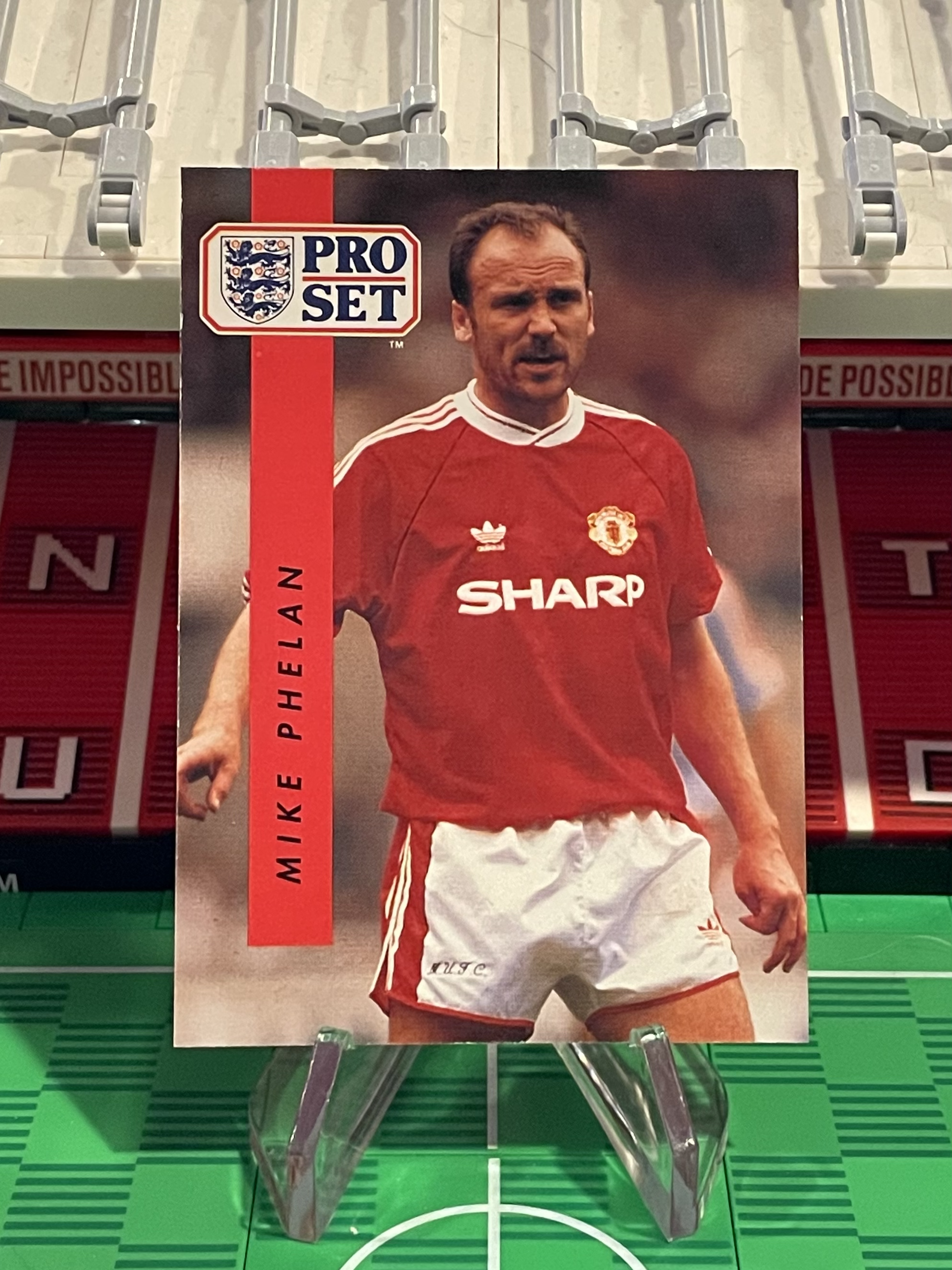 mike phelan 1990 pro set card
