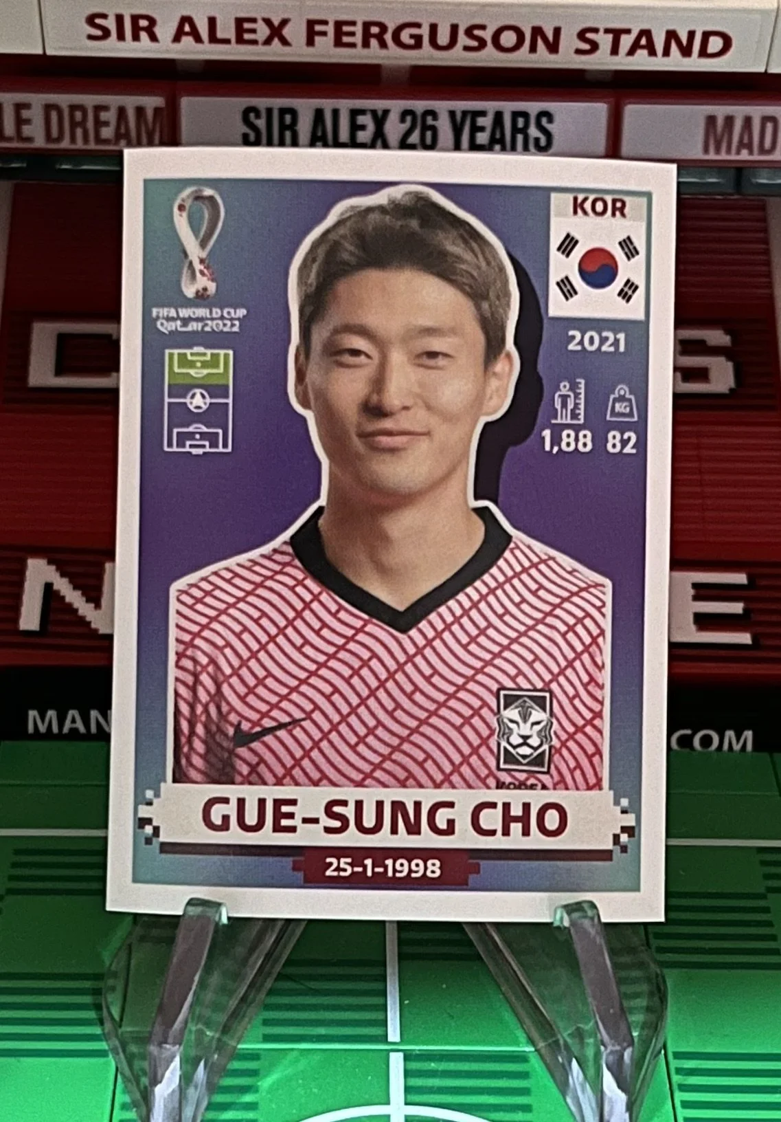 gue sung cho world cup qatar panini sticker