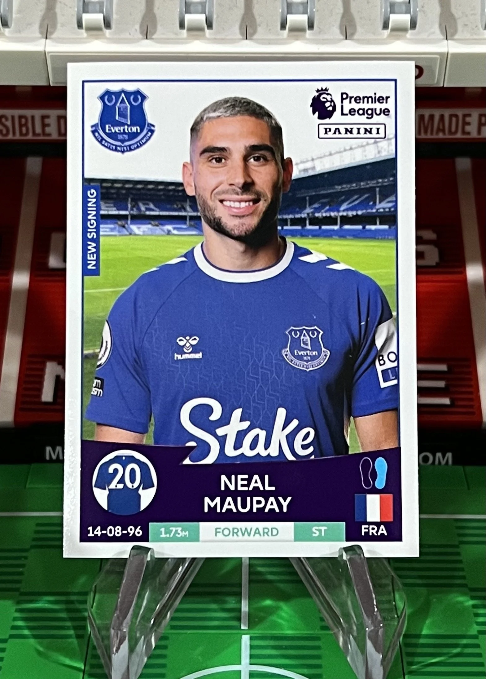 neal maupay 2023 panini sticker