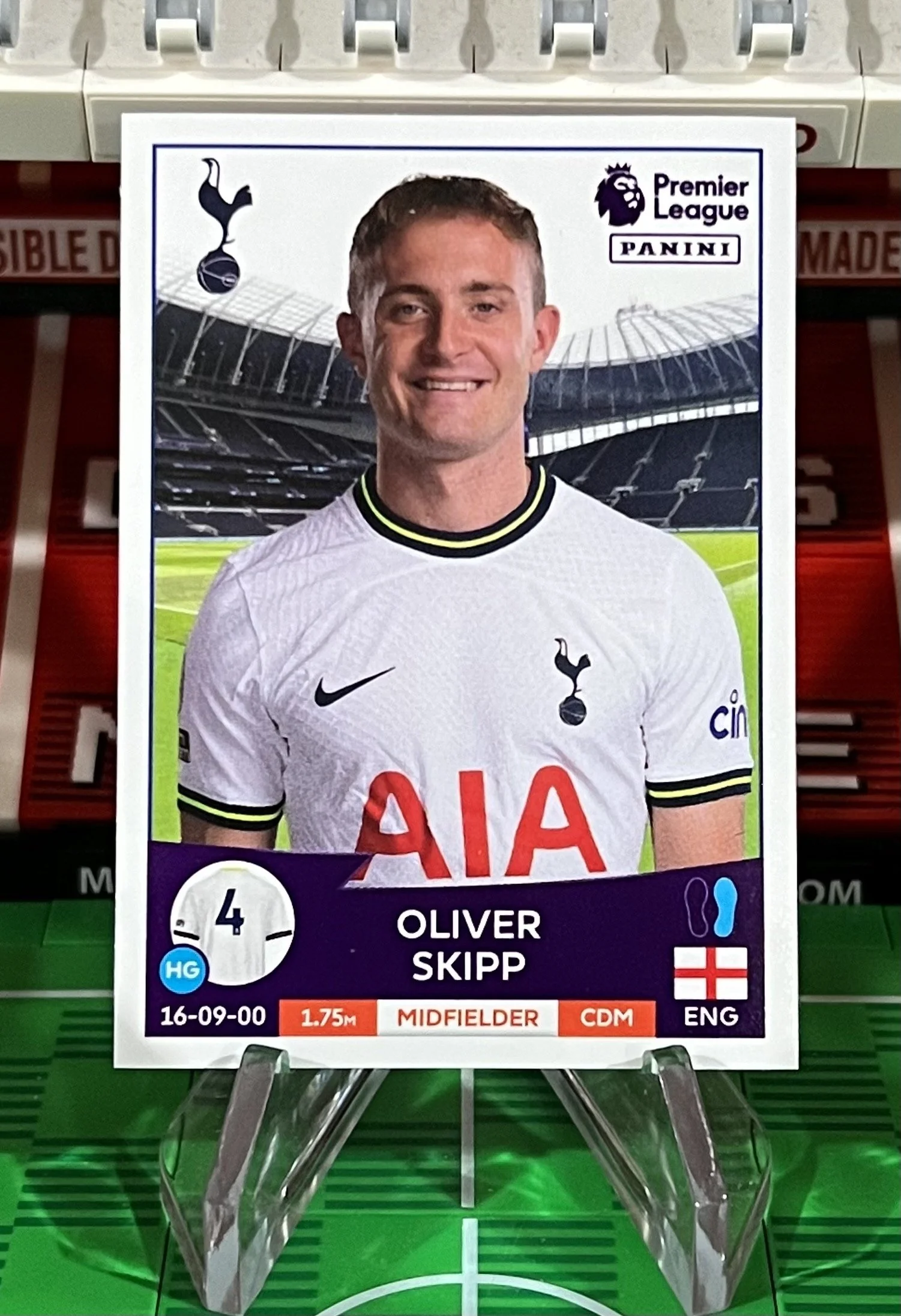 oliver skipp 2023 panini sticker