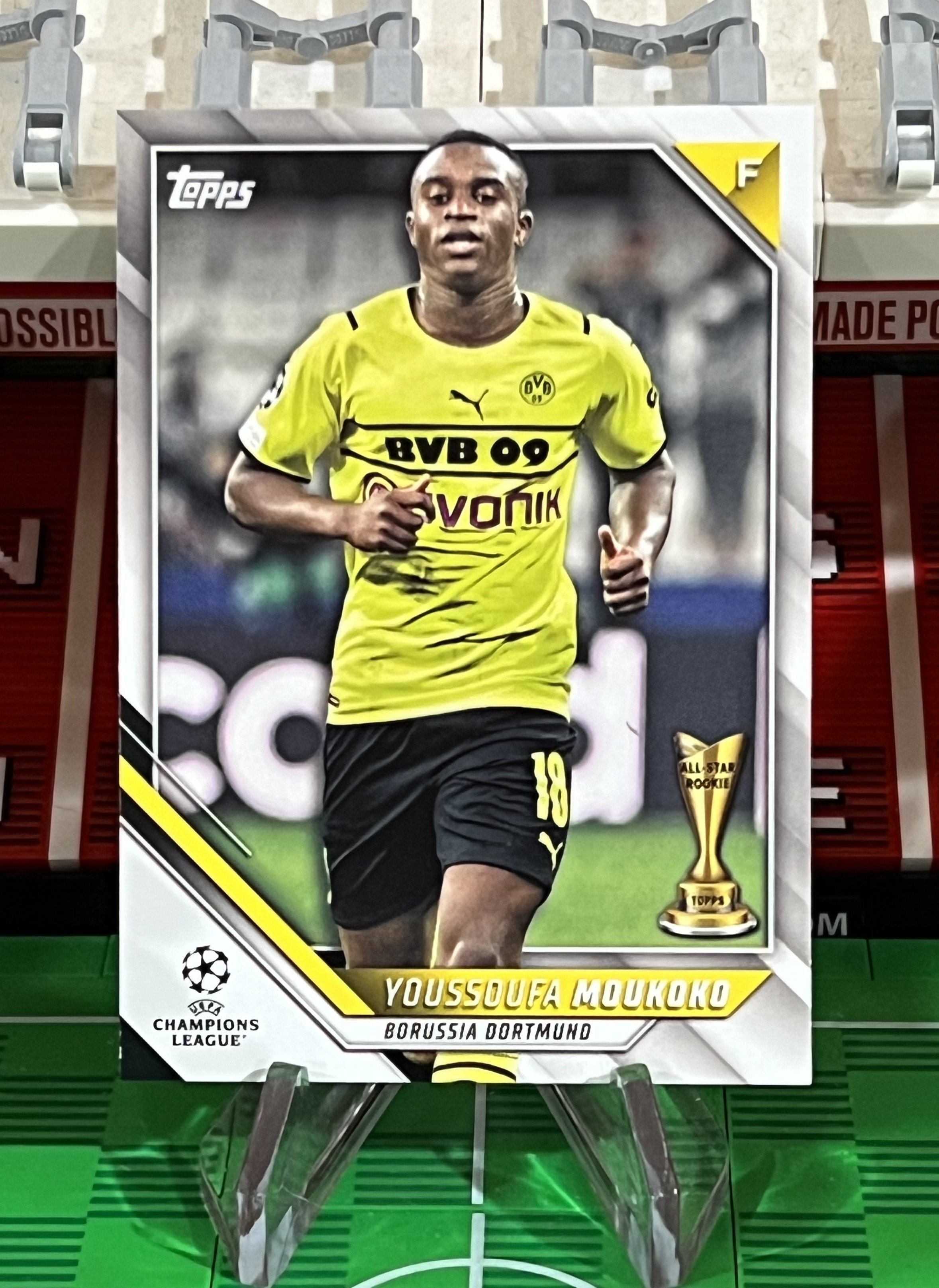 youssoufa moukoko 2022 topps uefa champions league card