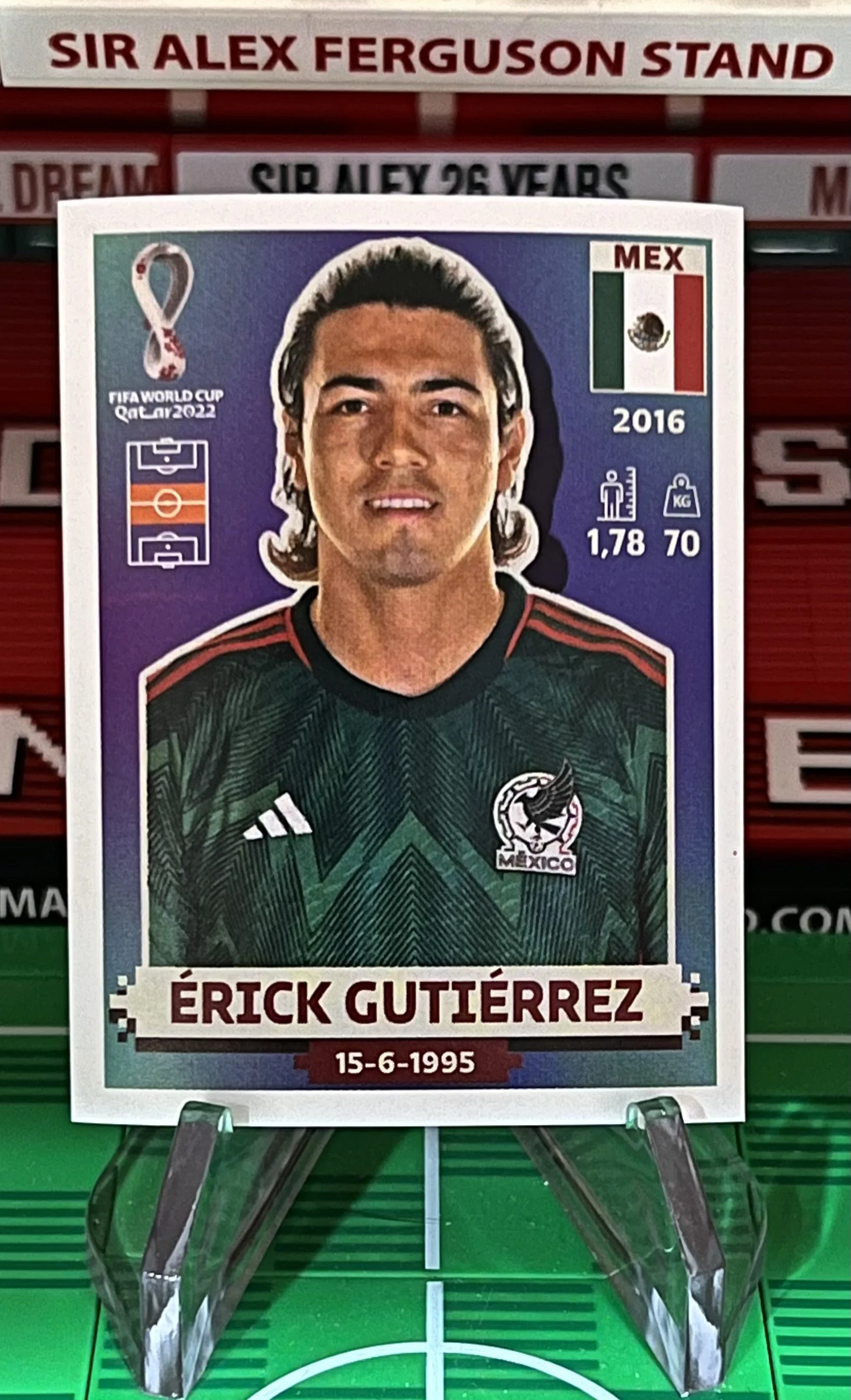 erick gutierrez world cup qatar panini sticker