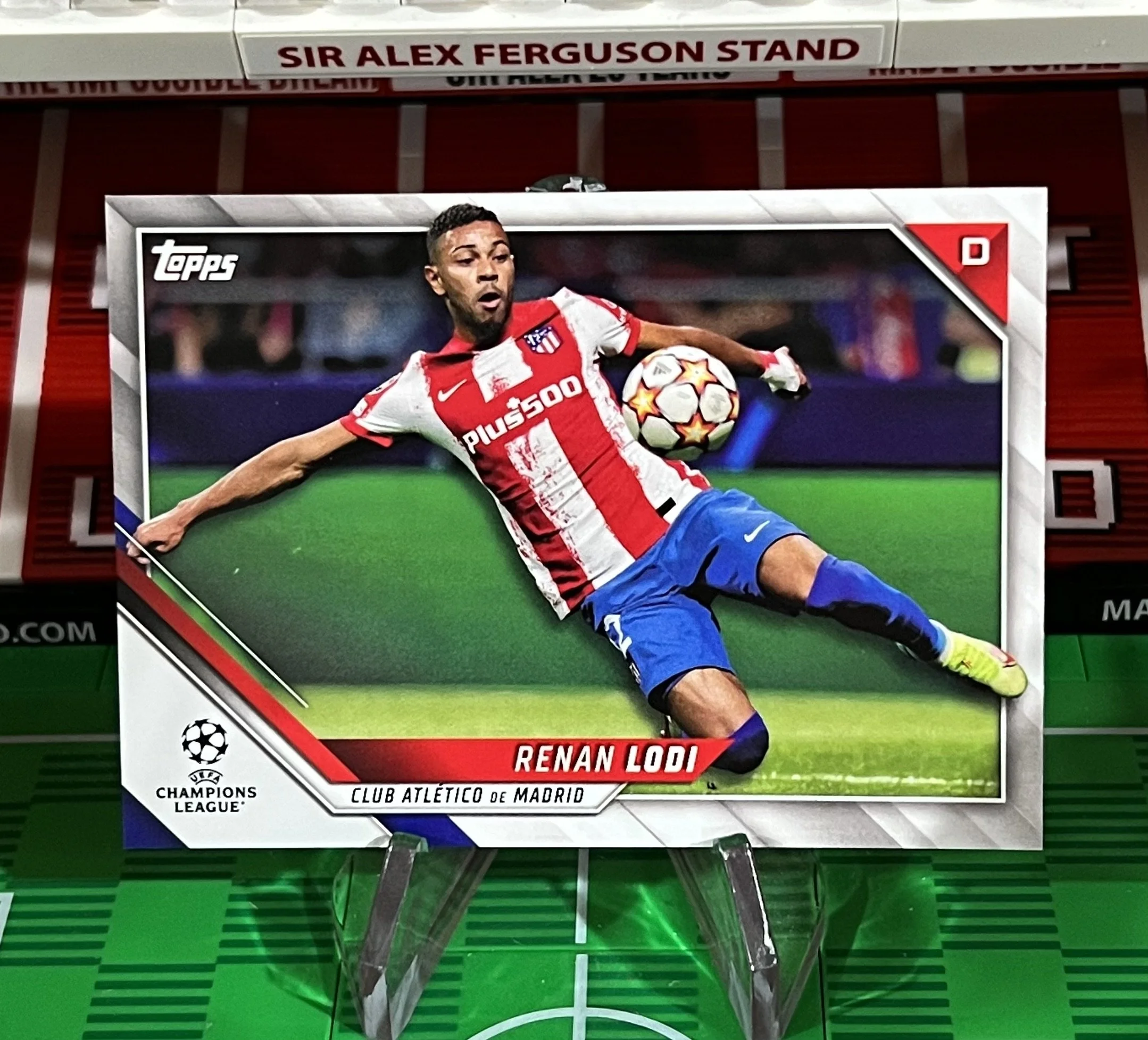 renan lodi 2022 topps uefa champions league card