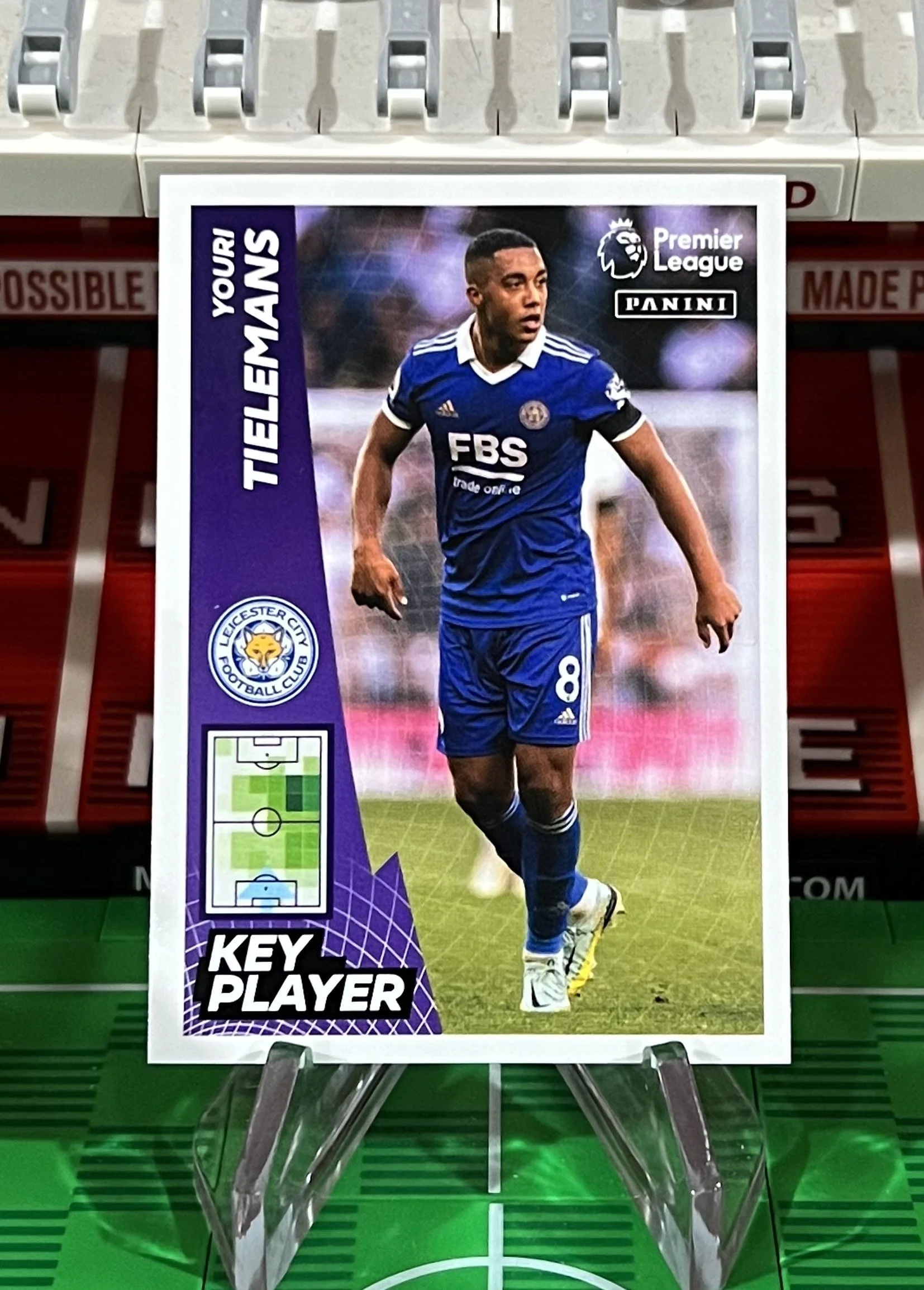 youri tielemans 2023 panini key player sticker