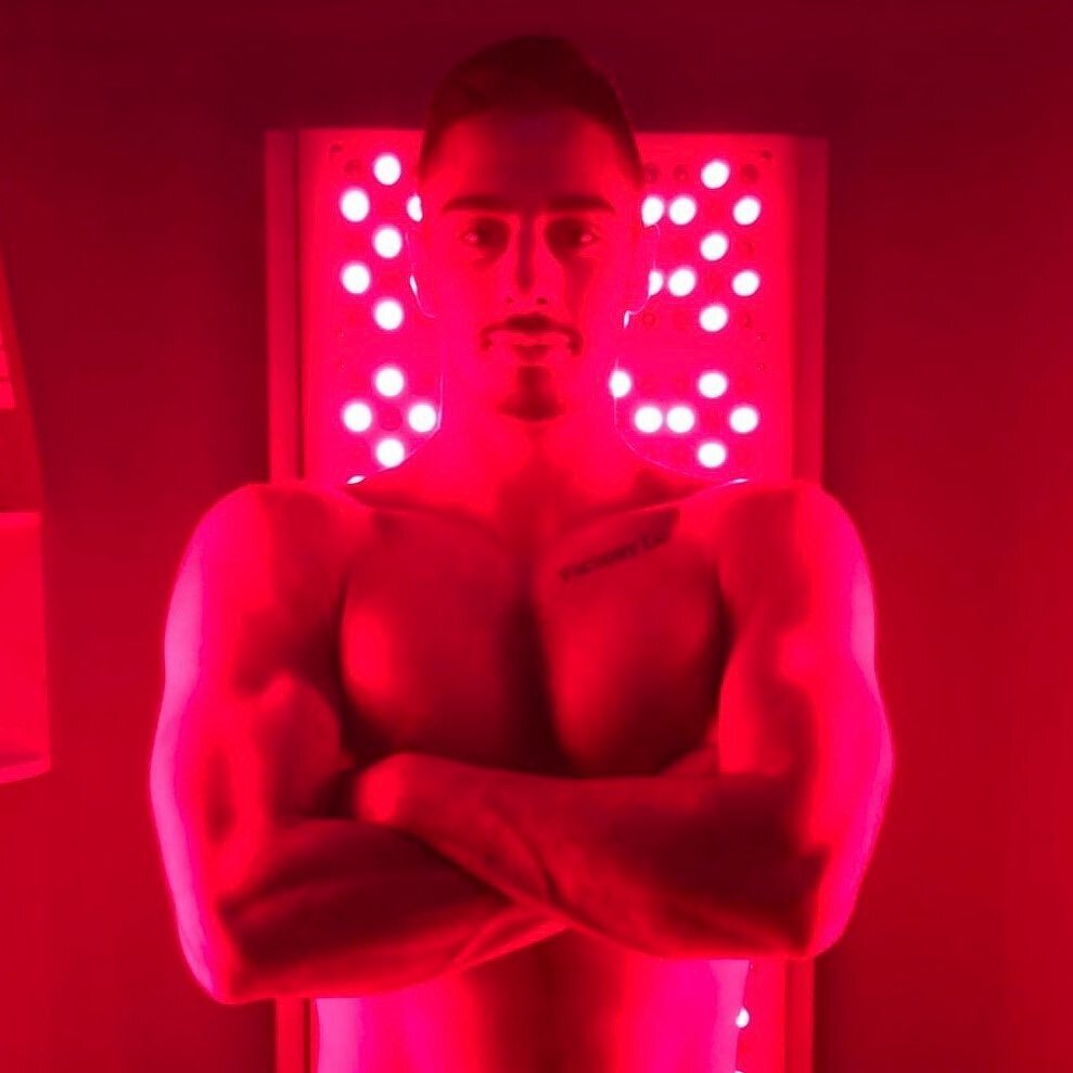 &bull;Red Light Therapy&bull; One of the natural ways to not only help our body in general but also help the biggest organ on our body... our SKIN! This therapy: Improves skin clarity, tone, and texture...Reduces joint pain and inflammation...Stimulates production of collagen and elastin...Increases blood circulation...Speeds up weight loss and fat reduction...Enhances muscle recovery and reduces inflammation! #redlighttherapy #skin #inflammation #collagen #elastin #naturaltherapy #HOC