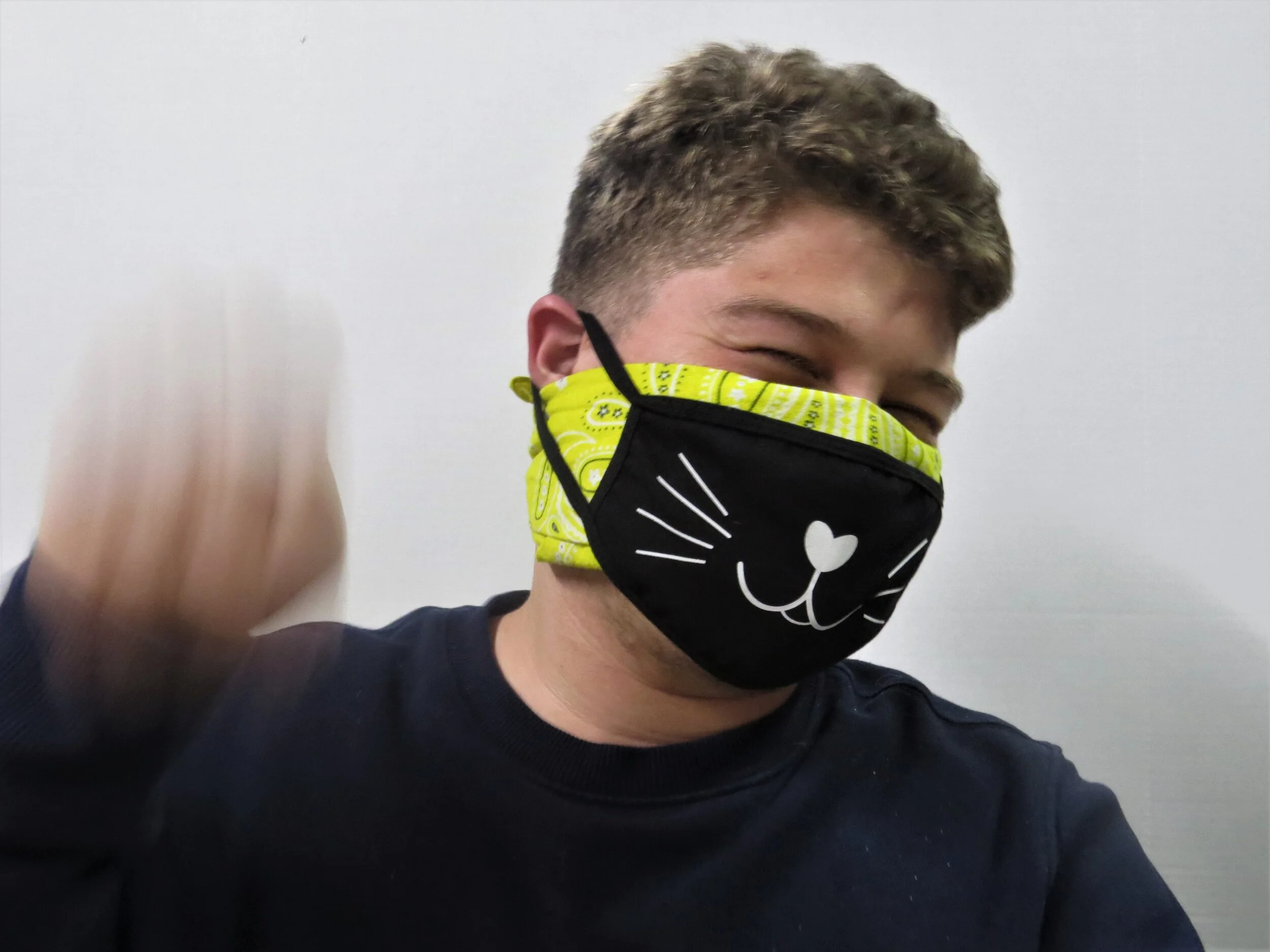 Cat Mask & Yellow Mask (Feeling Cute II )