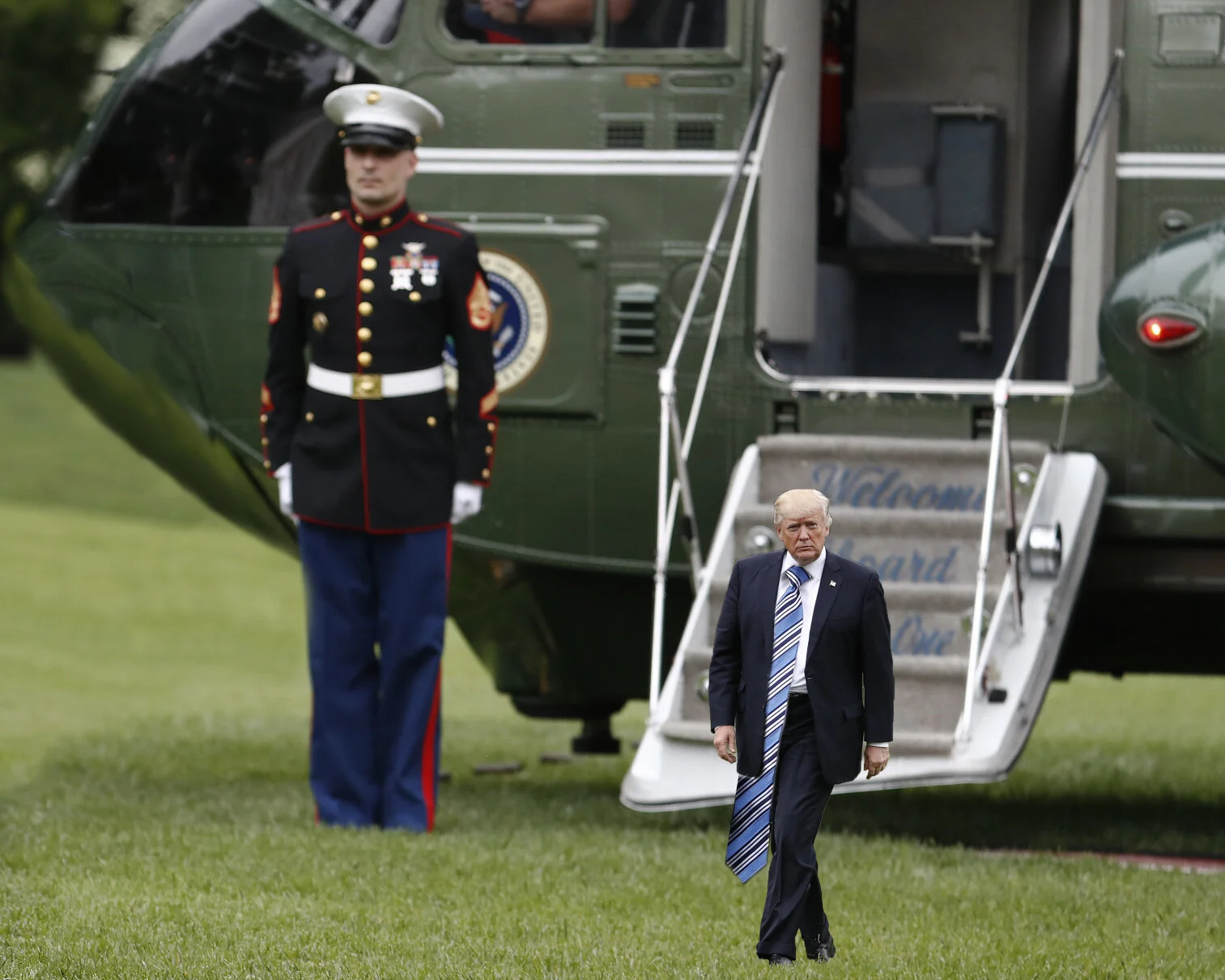 la-donald-trump-returns-to-the-white-house-20170513.jpg