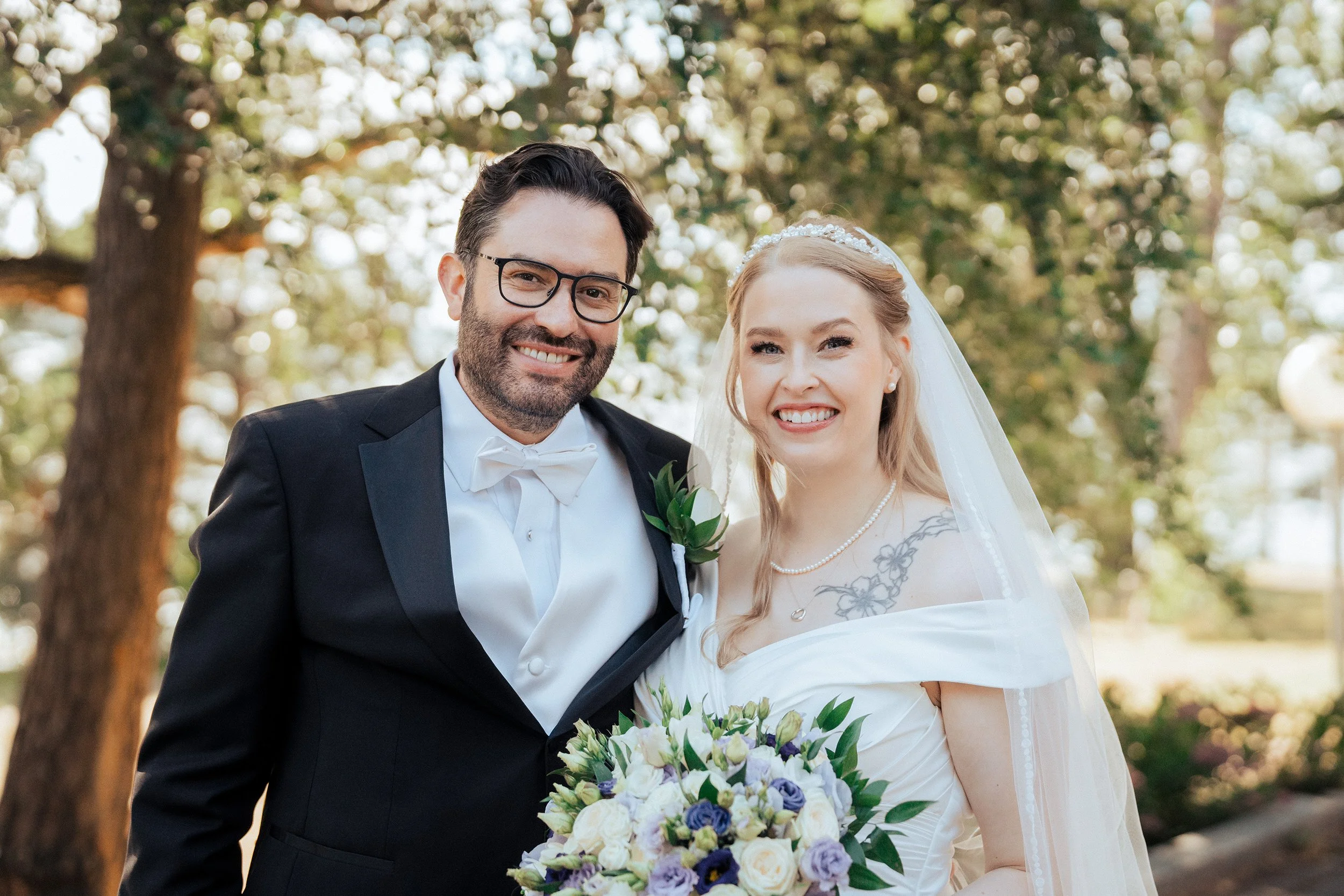 Hääpotrettikuvaus - Johanna &amp; Devendra | Kalastajantorppa, Helsinki | Hääkuvaaja SAMI TURUNEN