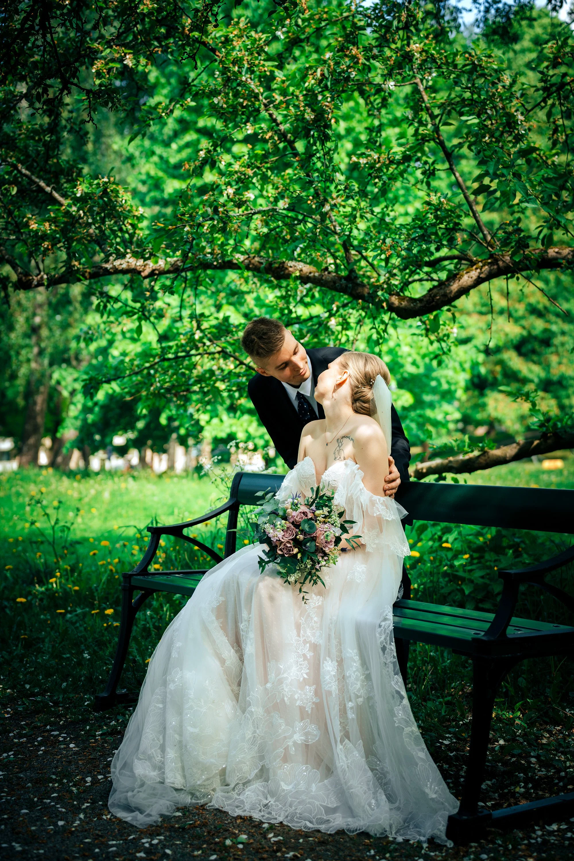 Hääpotrettikuvaus | Puotilan kappeli, Helsinki | Jonna & Jesse | Hääkuvaaja SAMI TURUNEN