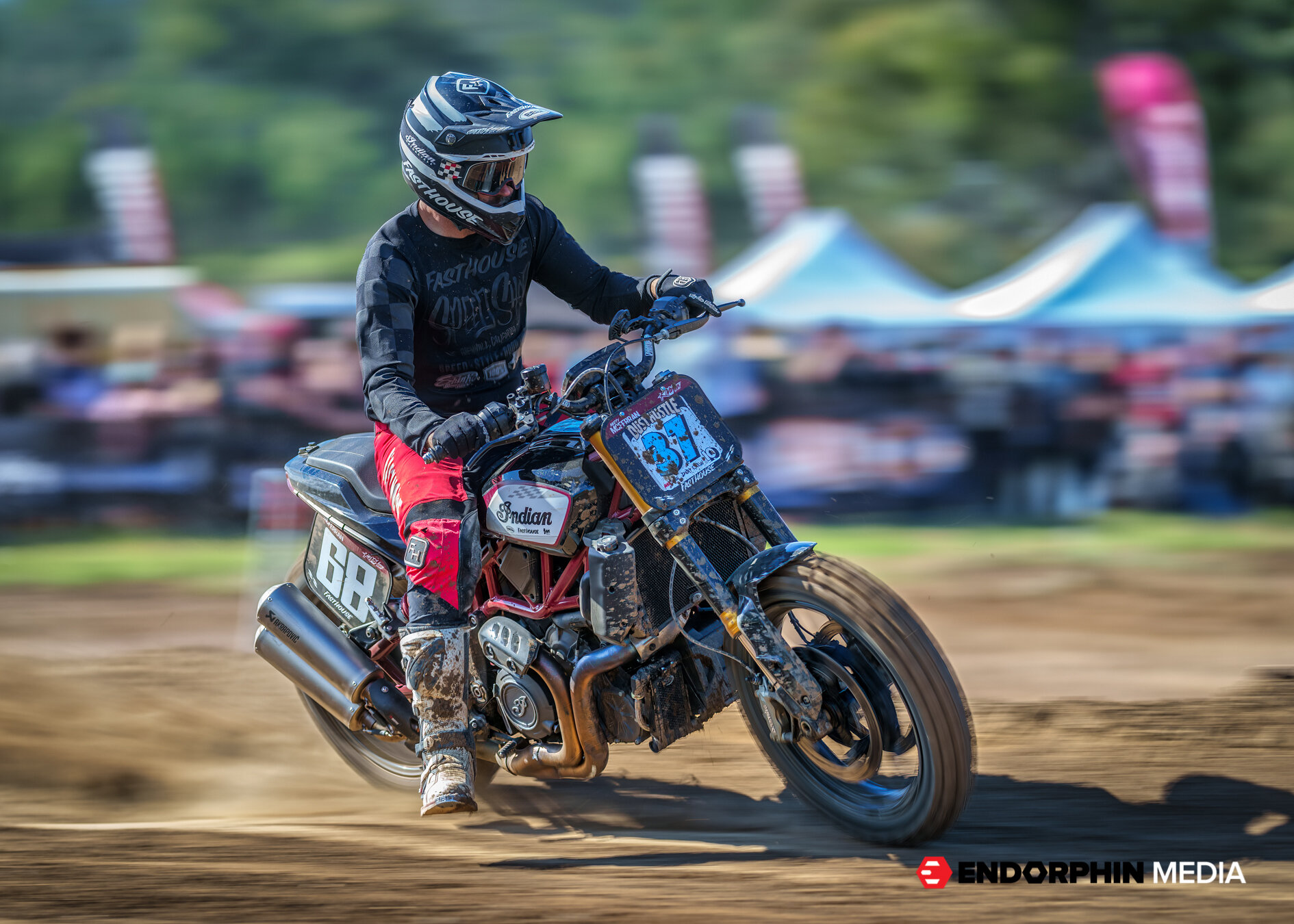 Dusthustle QMP 2021 - 16918-2.jpg