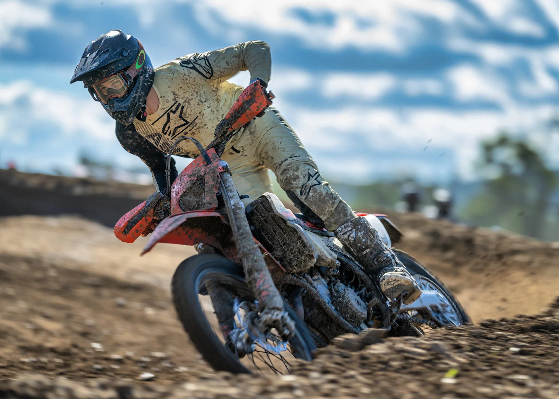 Dusthustle QMP 2021 - 16962-2.jpg