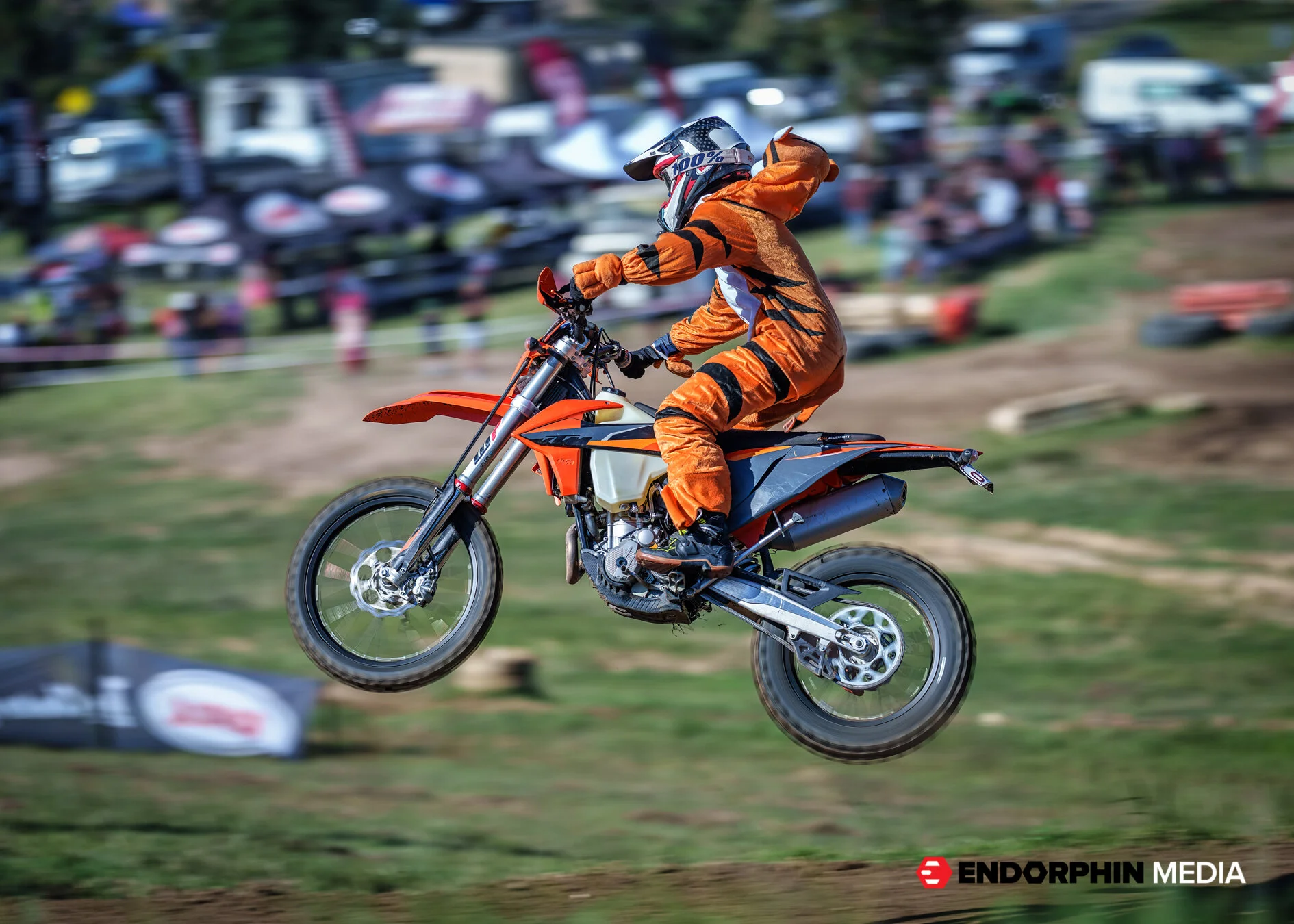 Dusthustle QMP 2021 - 17020-2.jpg