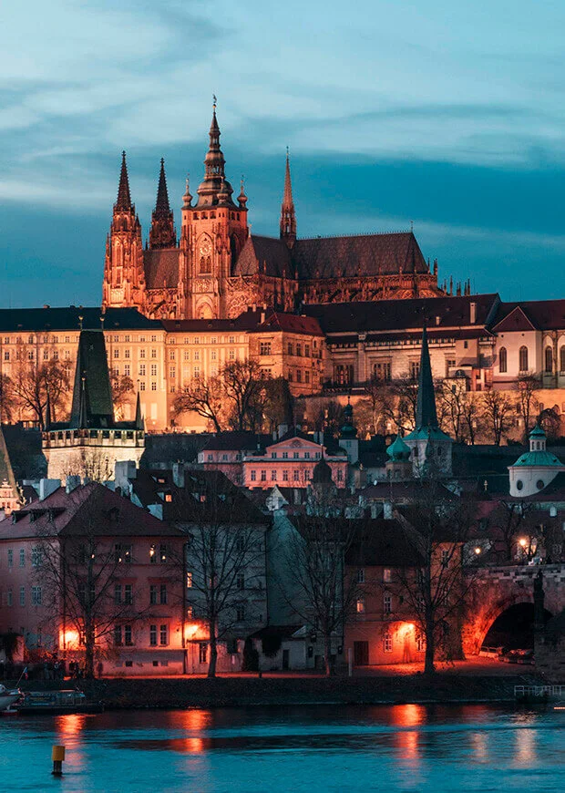 Prague-Cathedral02.jpg