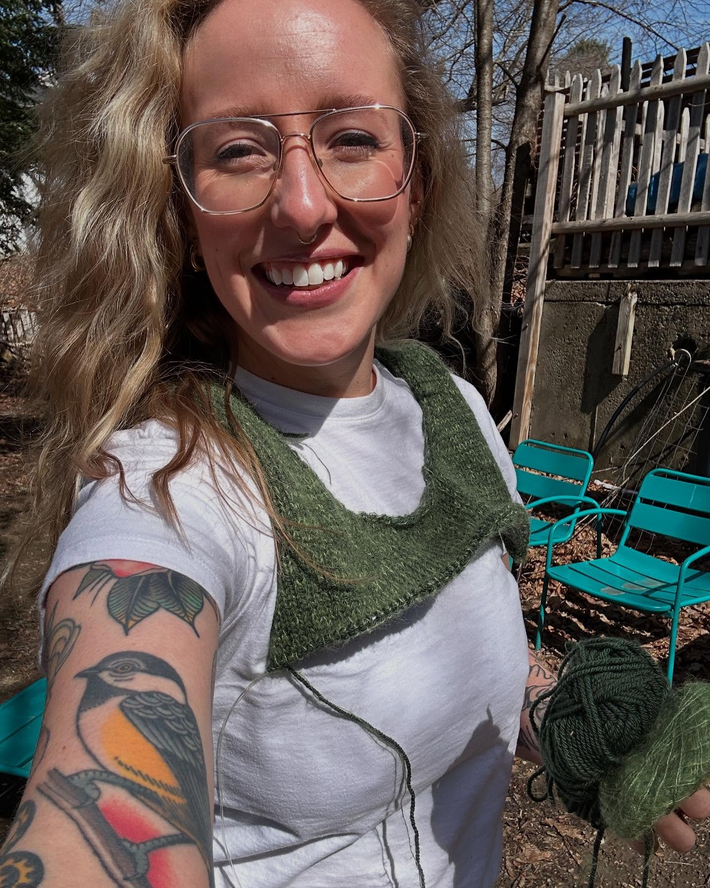 signs of spring!!! 

1. taking knitting WIPs outside
2. books from my TBR pile that *will* be read
3. frolicking
4. new @tower28beauty blush
5. wearing outfits again
6. things i will be smelling like
7. new glasses
8. daffodils TK!!!
9. cats in the s