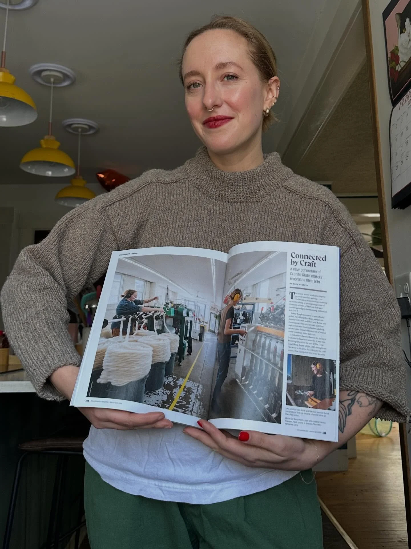 wearing my current WIP (the lakes pullover) to show you my latest story for @nhmagazine:  an ode to fiber artists and crafters in the granite state and other small communities across the u.s. 

thank you to my editor @alwaysemily.co for letting me wr
