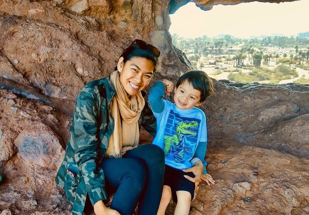 Hiking Hole In the Rock Papago with Kids