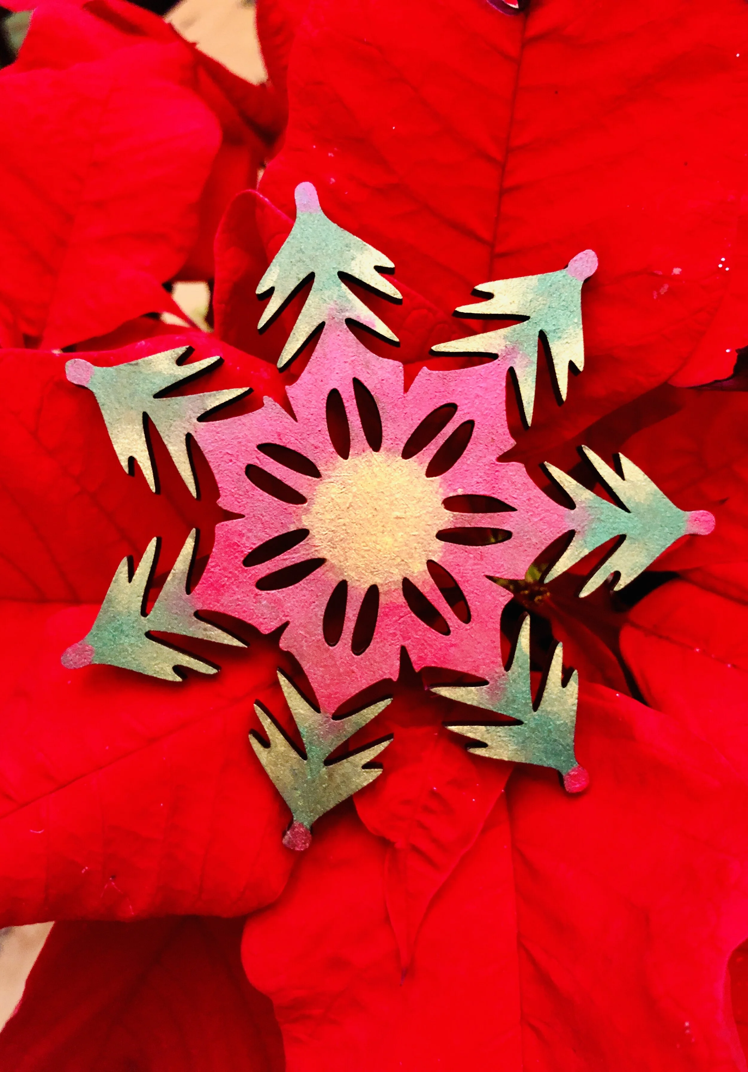 Berry and Bright Christmas Ornaments - Momillennial Shop