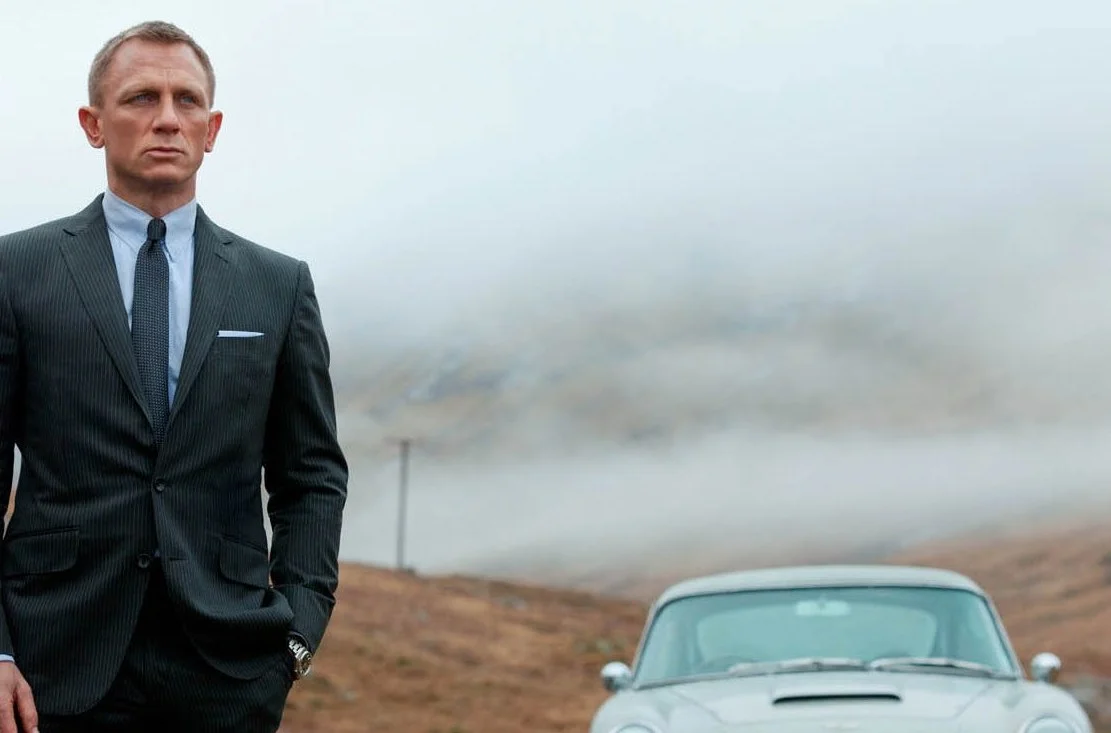 10 Great Looks From James Bond’s Weaponized Wardrobe | GQ