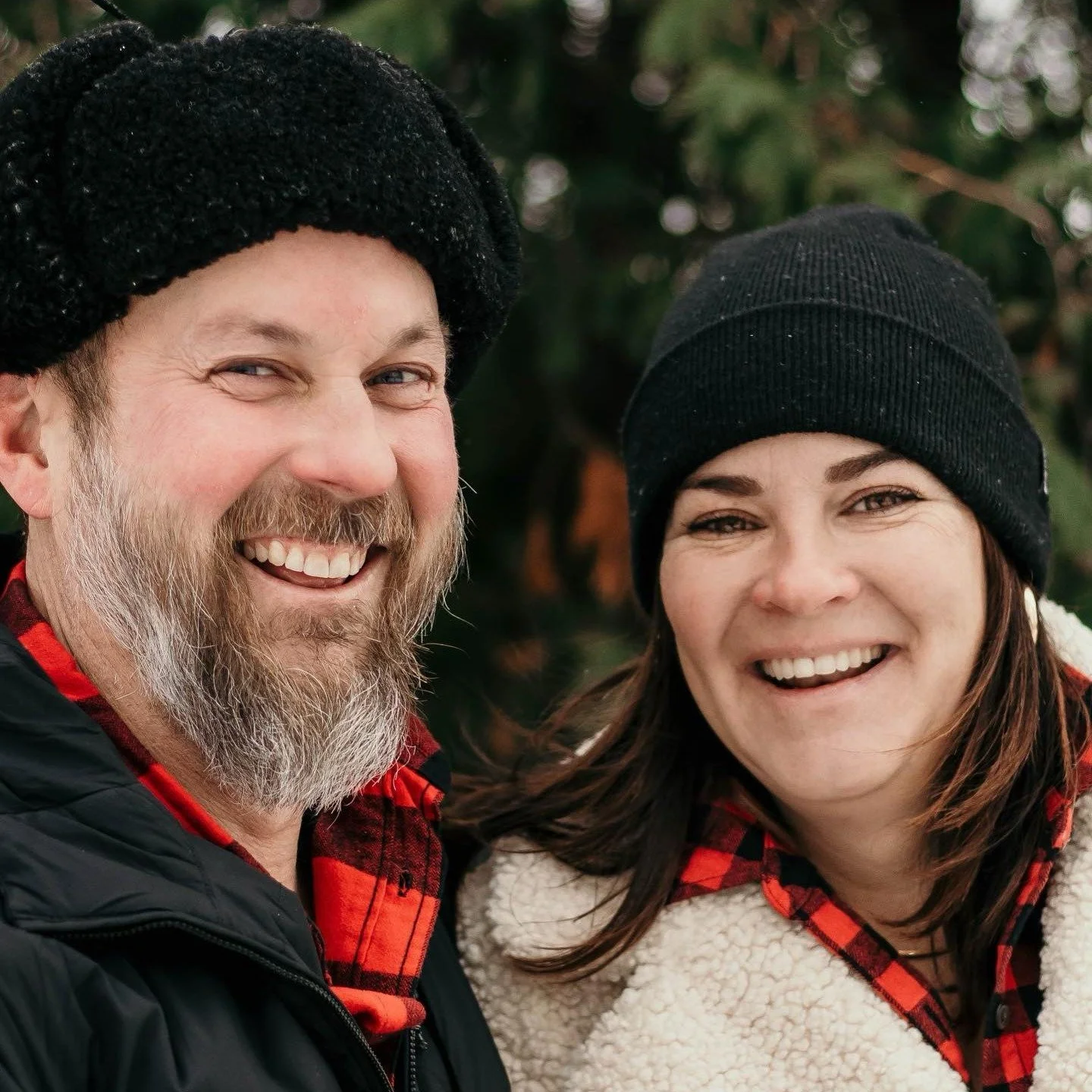 🍸✨ Get ready for a special happy hour tonight from 5-7 PM with our incredible Celebrity Bartenders, Kristen and Eric Hoopman! 🥂 Not only will they be serving up delicious drinks, but they&rsquo;re also giving back to an amazing cause. A portion of 