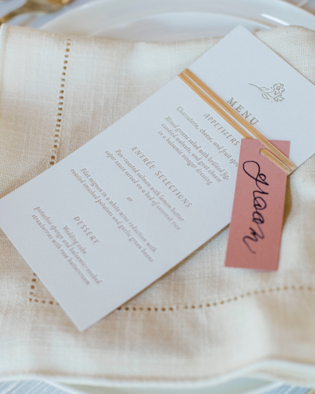 File under: cute little menu printed by me​​​​​​​​
​​​​​​​​
Beautiful calligraphy by Amanda - check her out, another gem of a human I'm so lucky to know!​​​​​​​​
​​​​​​​​
📸: @jevois_photography