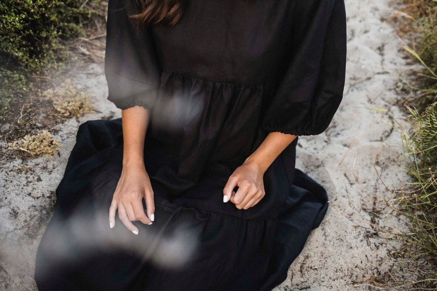 Up close with our Jessica Dress in Black -$269⁠
⁠
If you're after something for the weekend shop now!! ⁠
⁠
Available online.⁠
⁠
.⁠
.⁠
⁠
⁠
#sustainablefashion #cotton #linen #mensfashion #newzealandfashion #ethical #designedinnewzealand #hundredlinecl