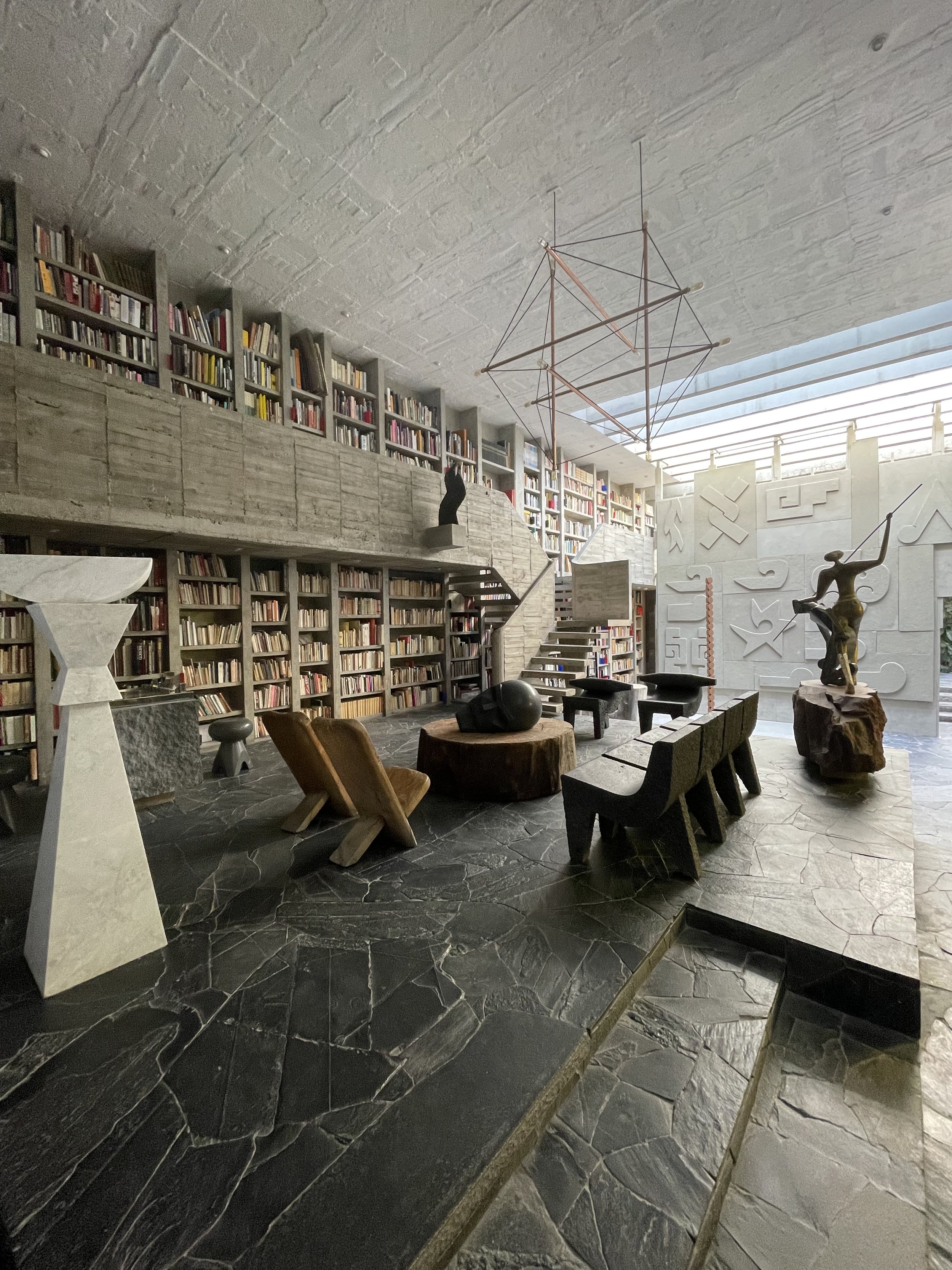 Pedro Reyes Studio/Library