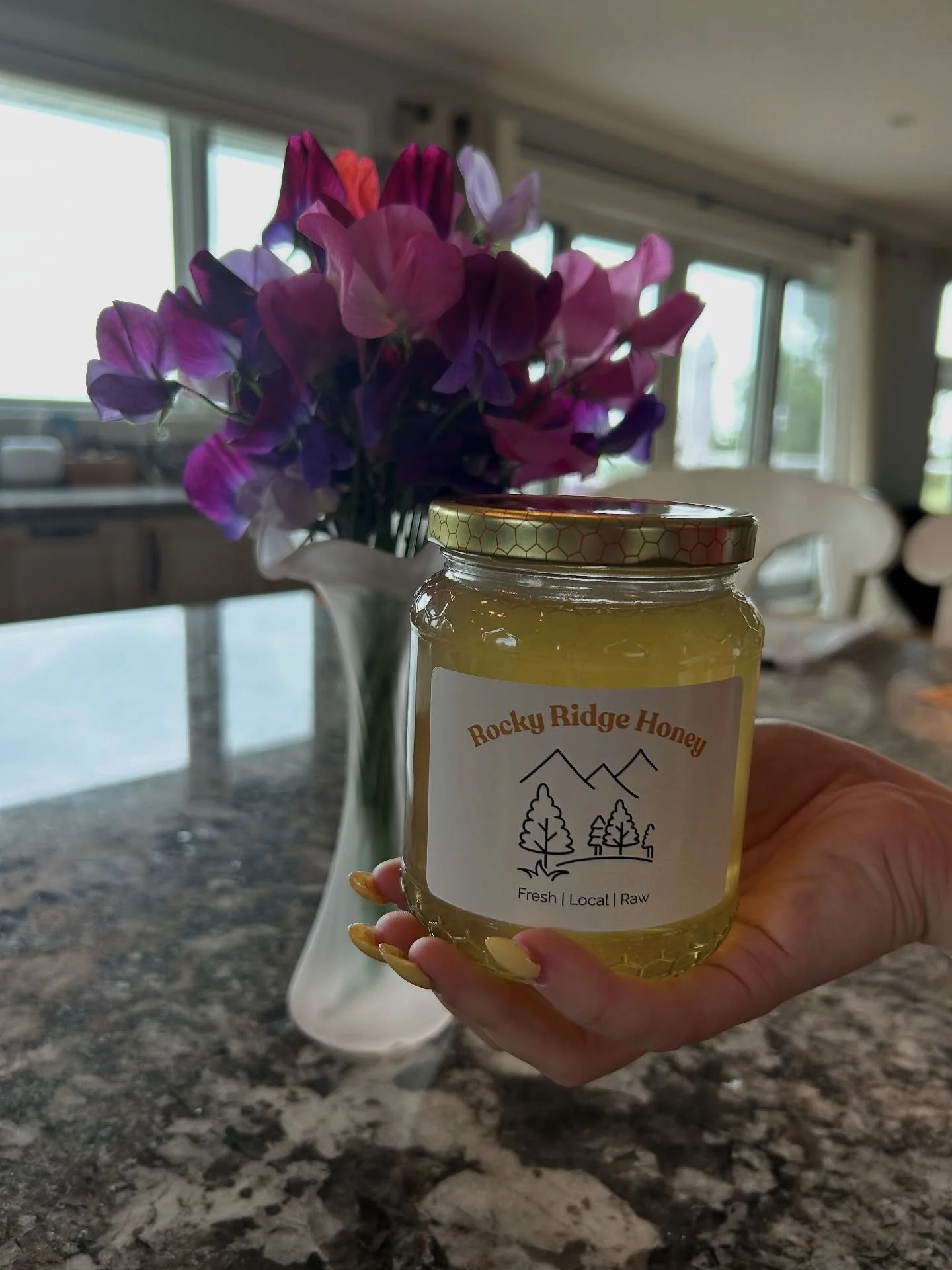 Yay! These adorable labels arrived today! Now our honey can be properly shared. 🍯 

Thank you bees 🐝 for the bounty!! 

#beginnerbeekeeping #beekeeper #beekeepersofinstagram #neverstoplearning #countryliving #foothills #honeybee #honeybee #honeybee