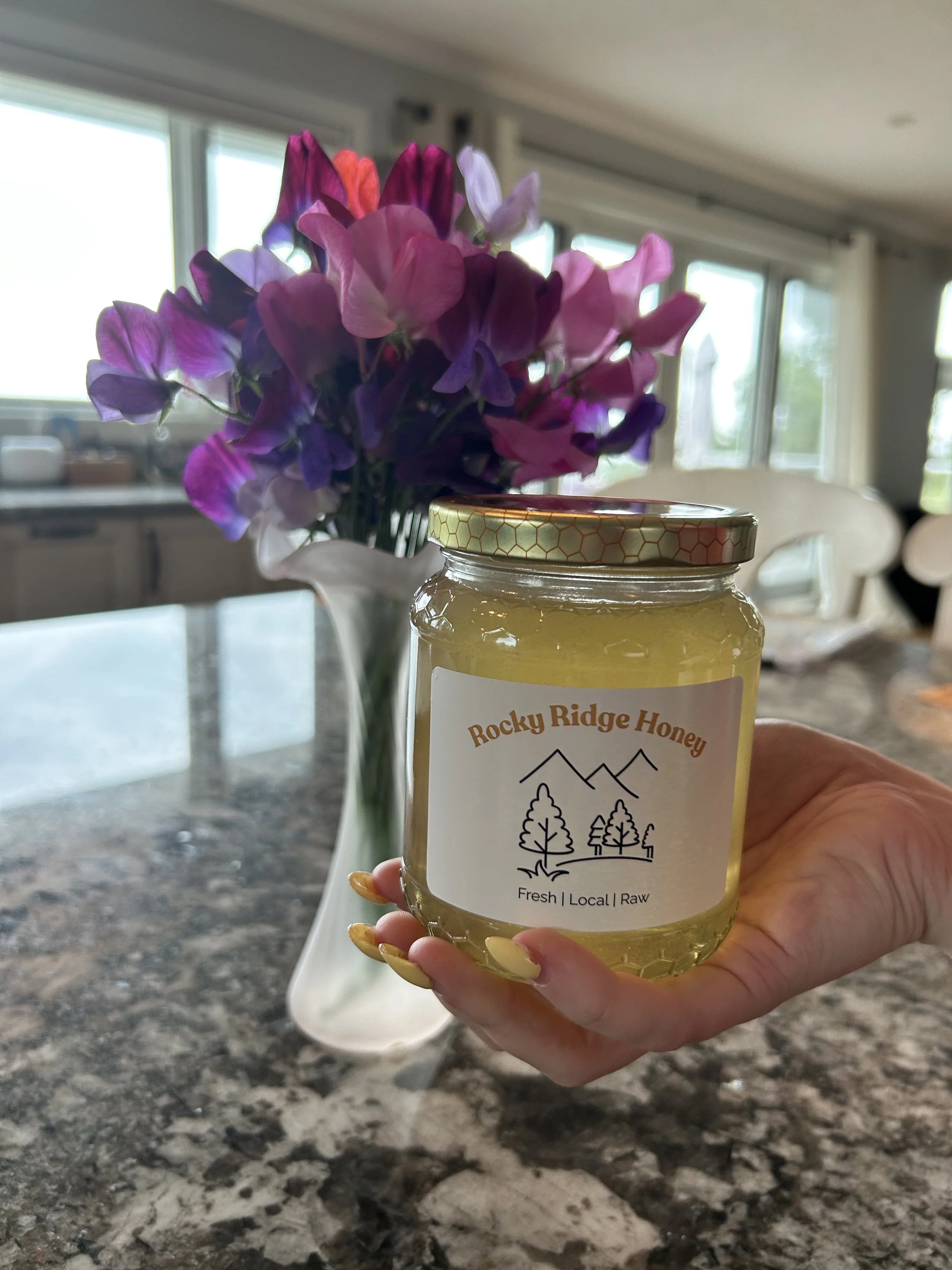 9 Life Lessons as a Beginner Beekeeper