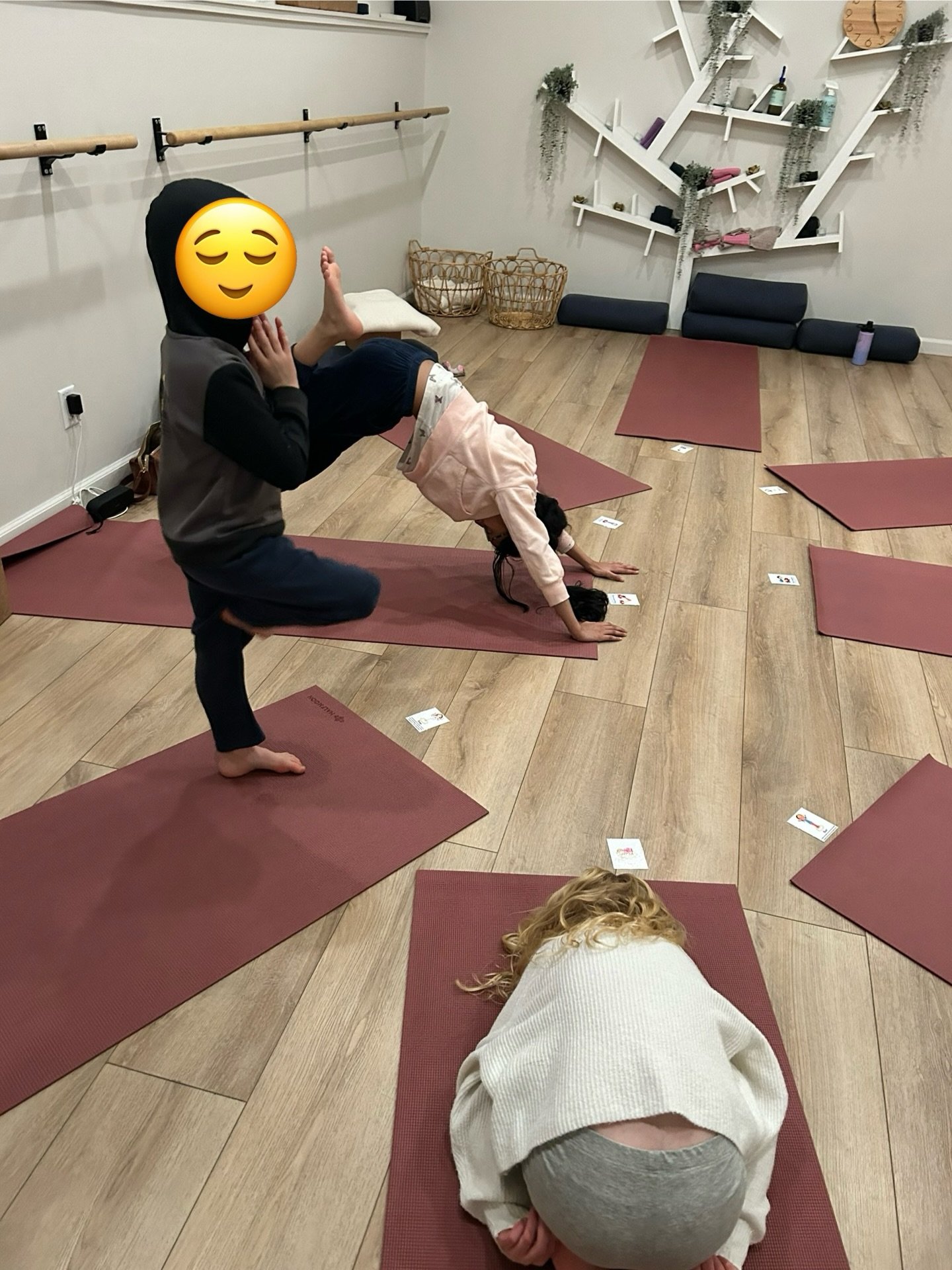 A sneak peek 🫣 at the Young Yogi&rsquo;s class @socialgroundswellness in Oakridge. 

This group of little yogis enjoy yoga games, stories, mindfulness practices and an opportunity to rest their minds and bodies in this weekly class.

Drop in yogis w