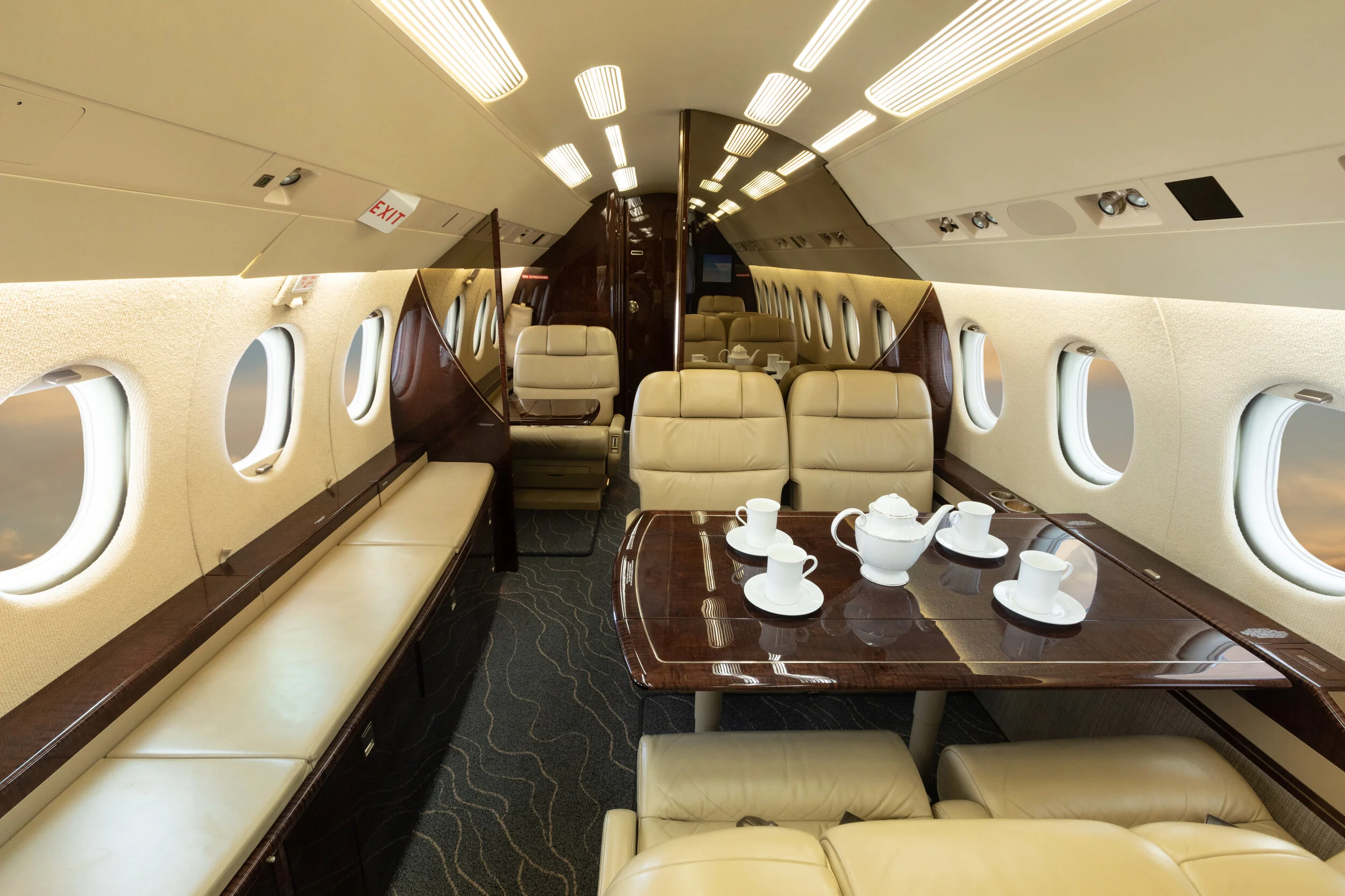 MTN Interior 2 - Falcon 900.jpg