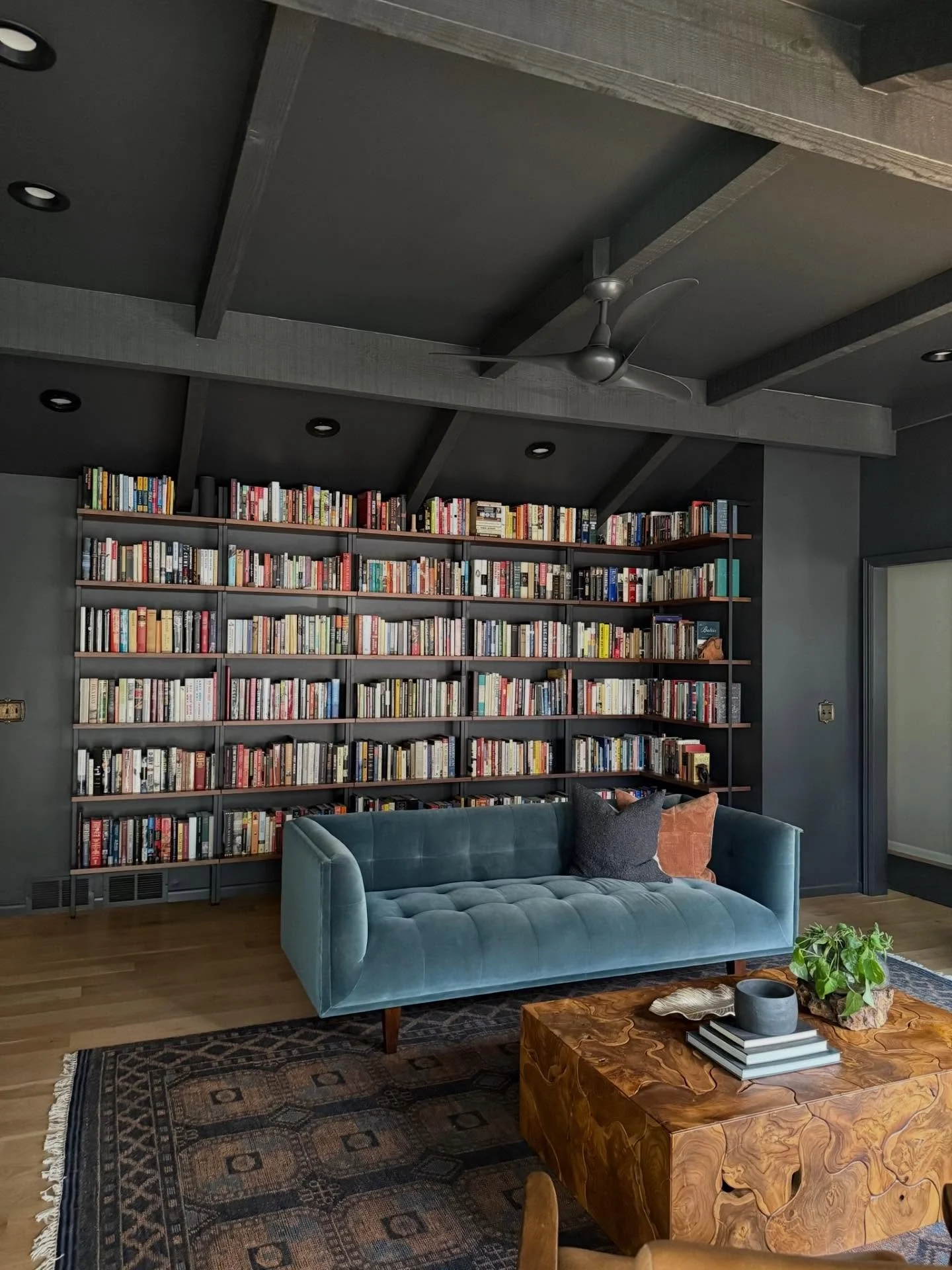 A moody 1960&rsquo;s Deb, refreshed but still true to its roots. 

Designer: @studioludesign
Contractor: @lakestudiodesign