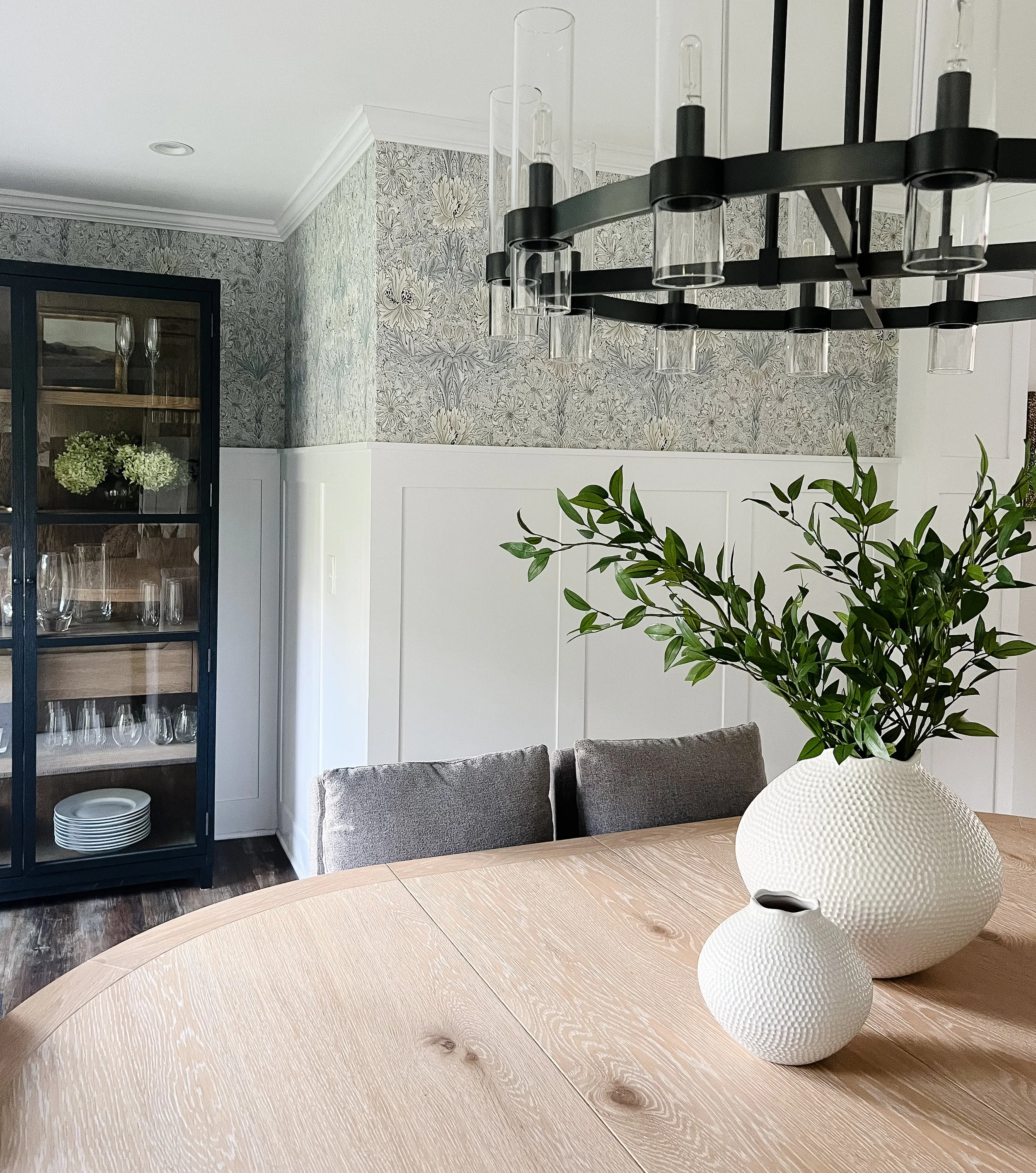 Refined dining room in Edina by Studio Lu