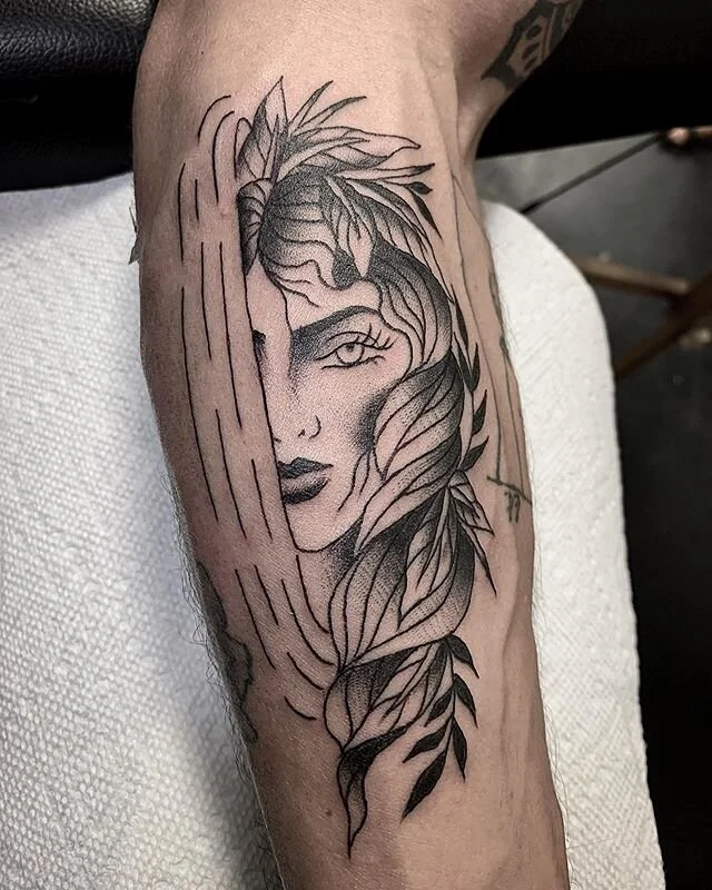 The woman in the water.. π¦πΏπΏ