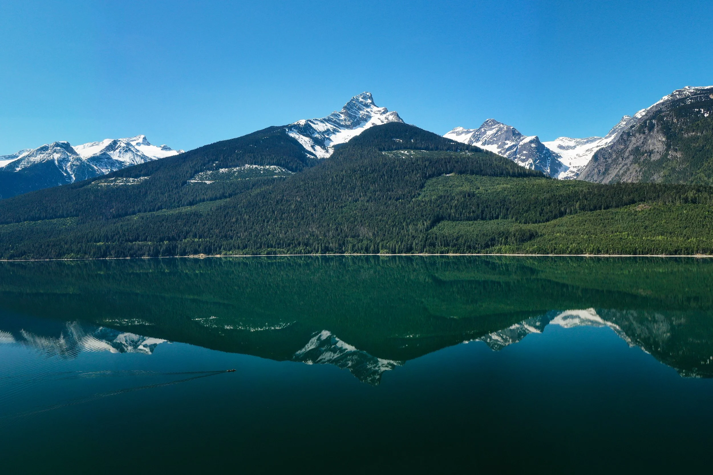 Lake revelstoke canoeing.jpg