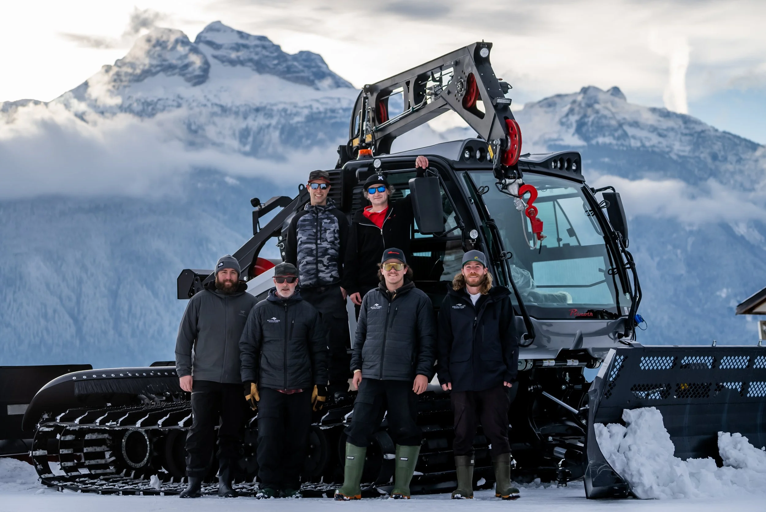 TomPoole_Snowcats_Groomers_staff_24-11-22 (16 of 43).jpg