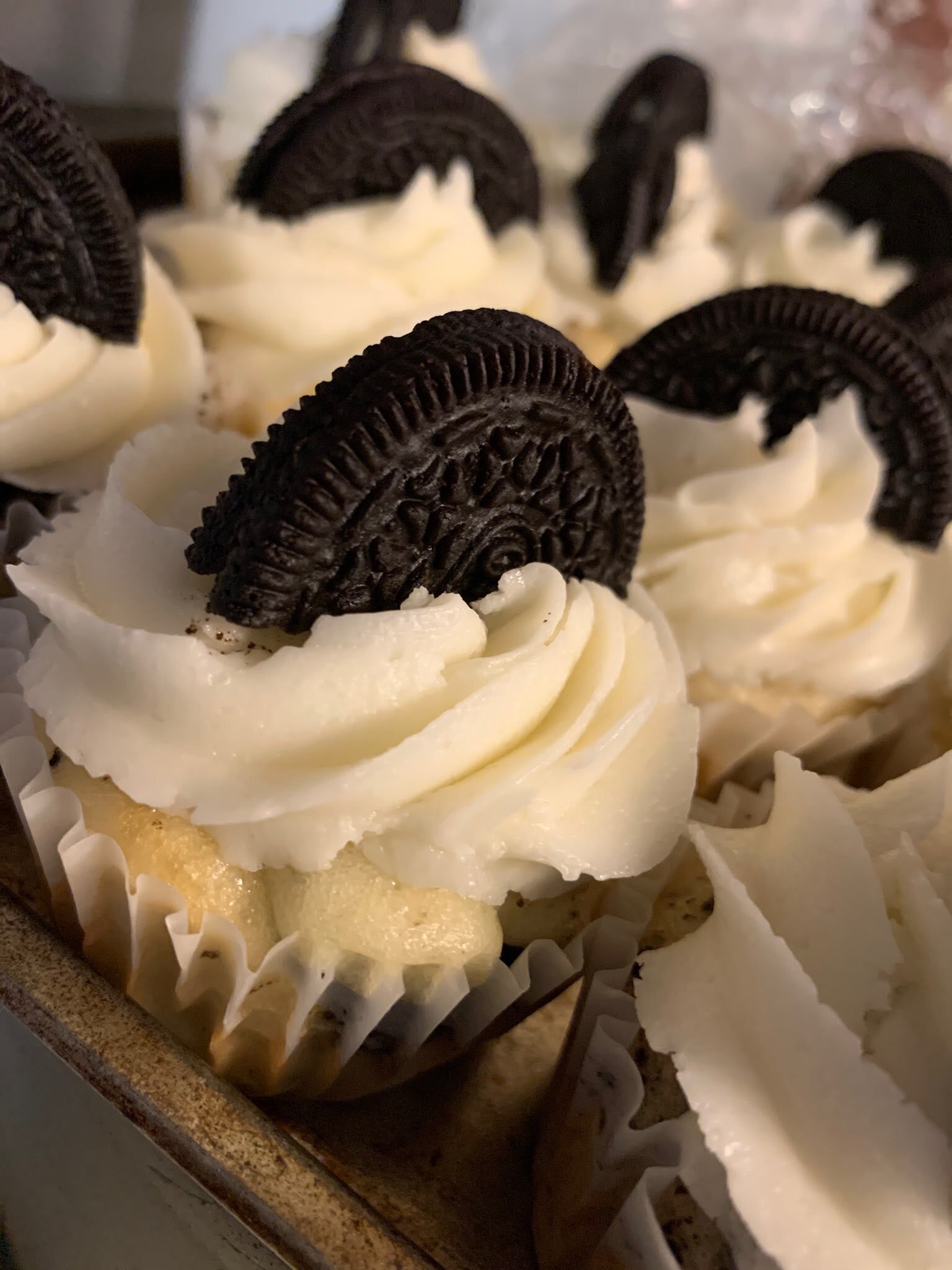 cookies n cream cupcakes 2.jpg