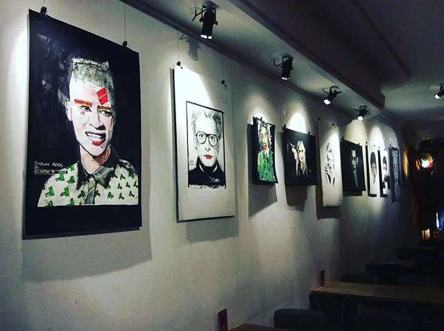 #solidarite #brazil #friends @la_tete_ailleurs_bar_resto @liberto_finster @roselybijoux 👯❤️✊🏽🇧🇷#Exposition #urban #poprock #opening 👉🏾5 novembre 62, Boulevard de l'Hopital 75013 Paris, Welcome ! Photo by @liberto_finster