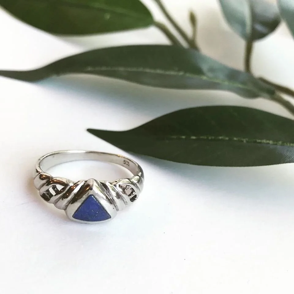 Vintage Silver Ring with Triangular Stone